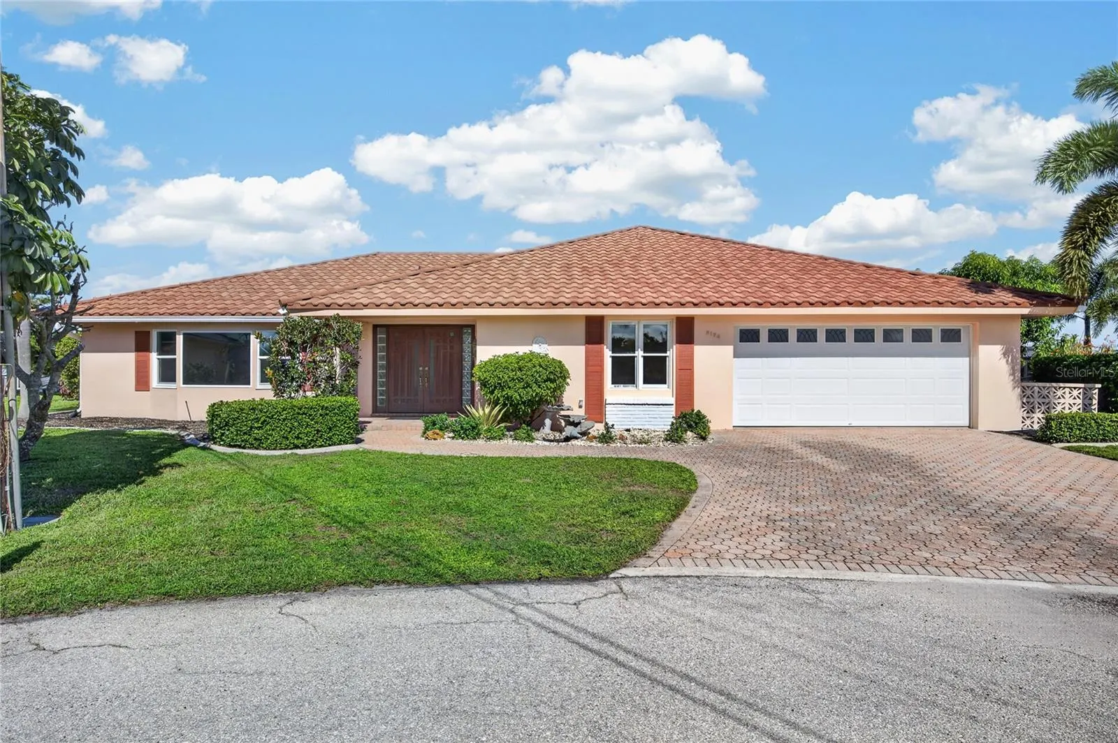 2194 BAYOU RD
