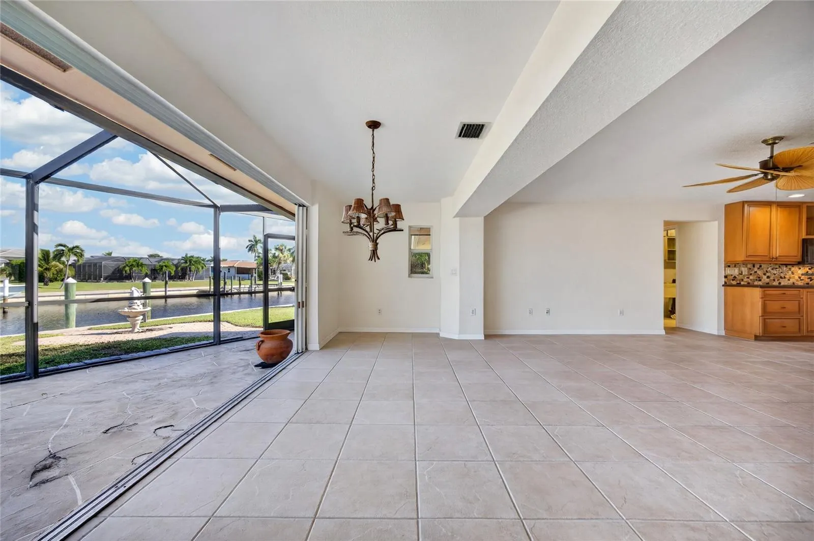 2194 BAYOU RD