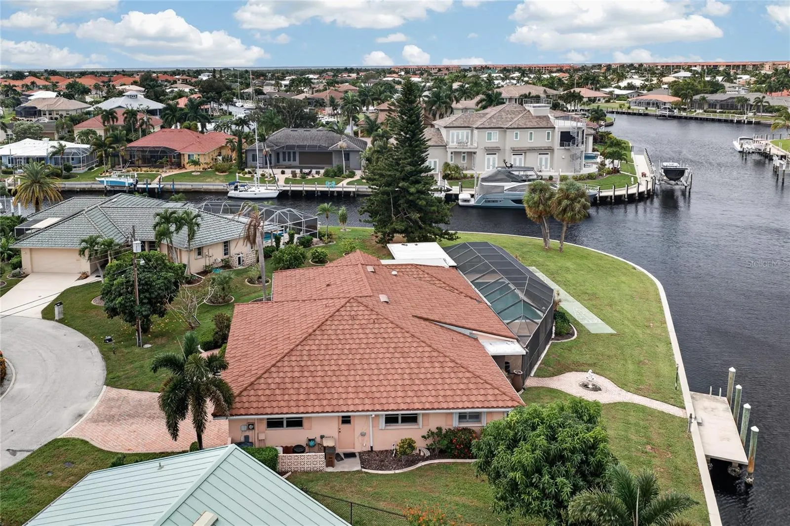 2194 BAYOU RD
