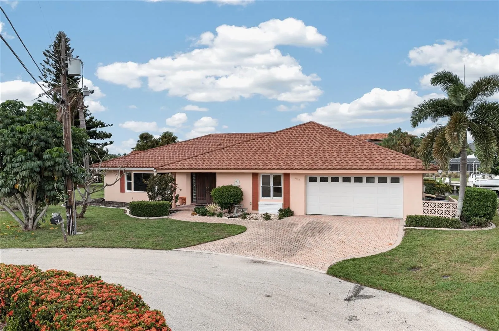 2194 BAYOU RD