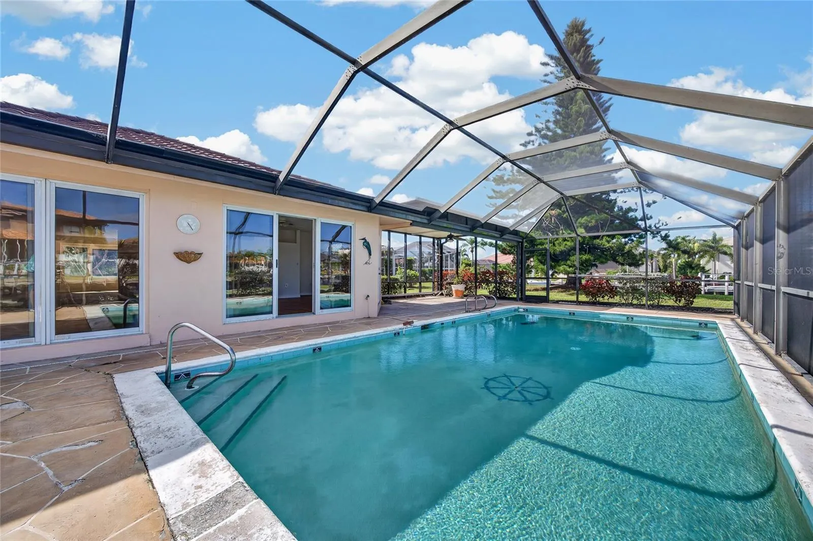 2194 BAYOU RD