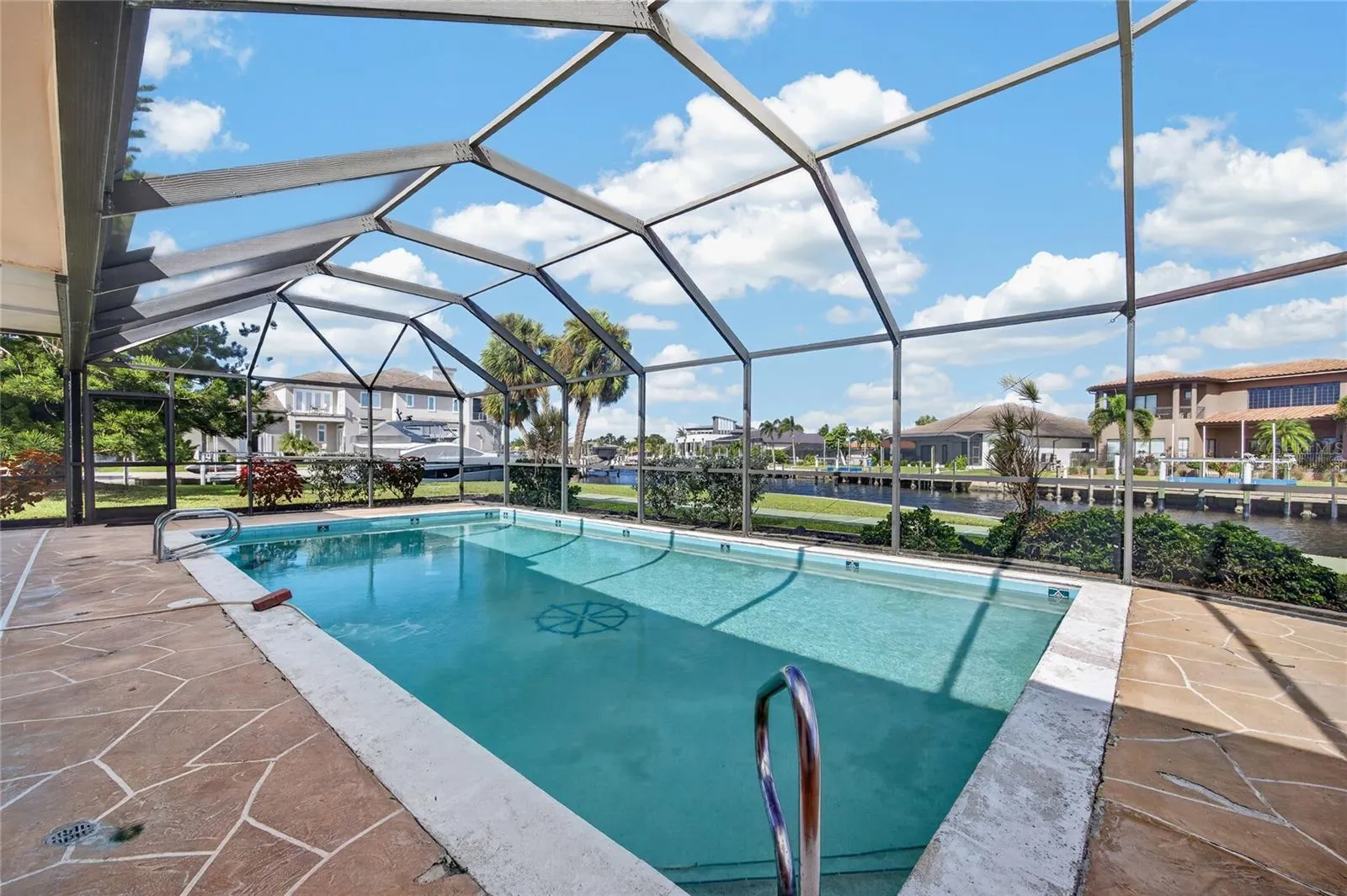 2194 BAYOU RD