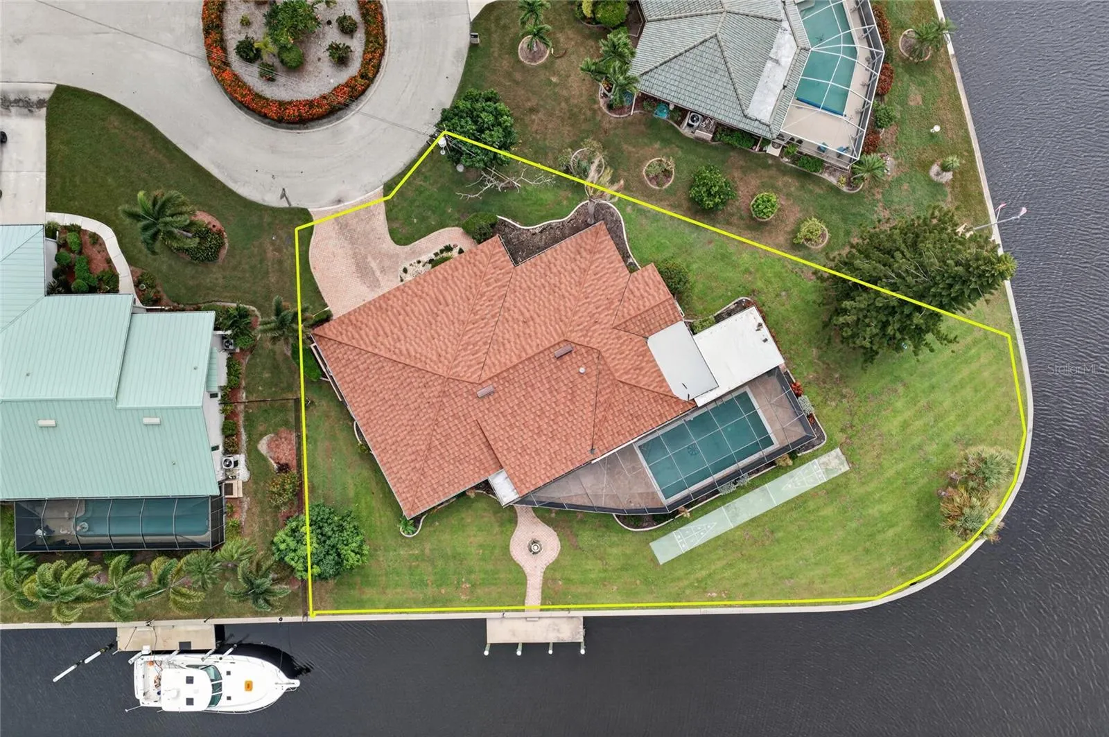 2194 BAYOU RD