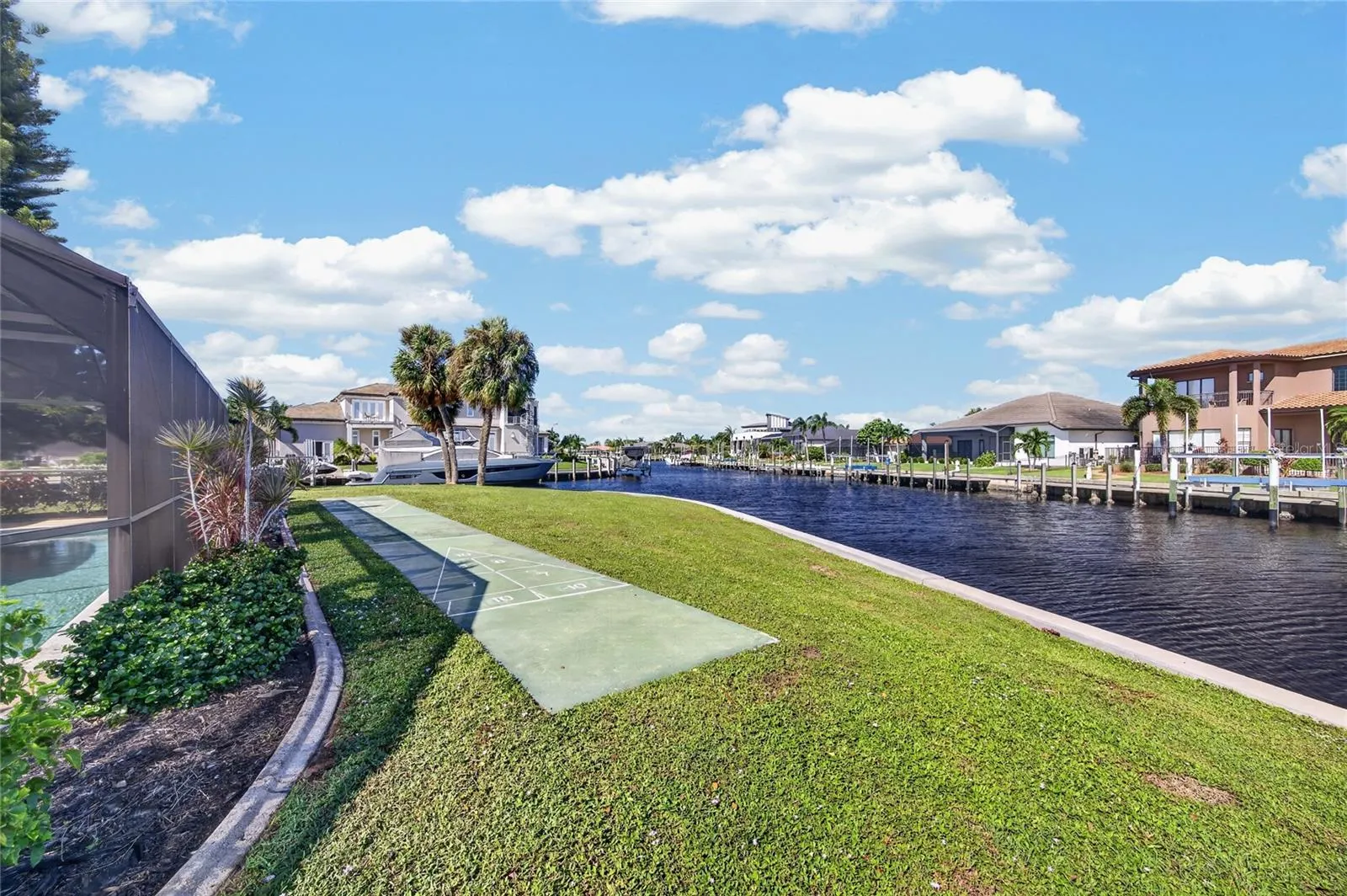 2194 BAYOU RD