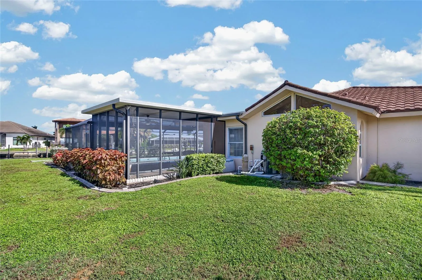 2194 BAYOU RD