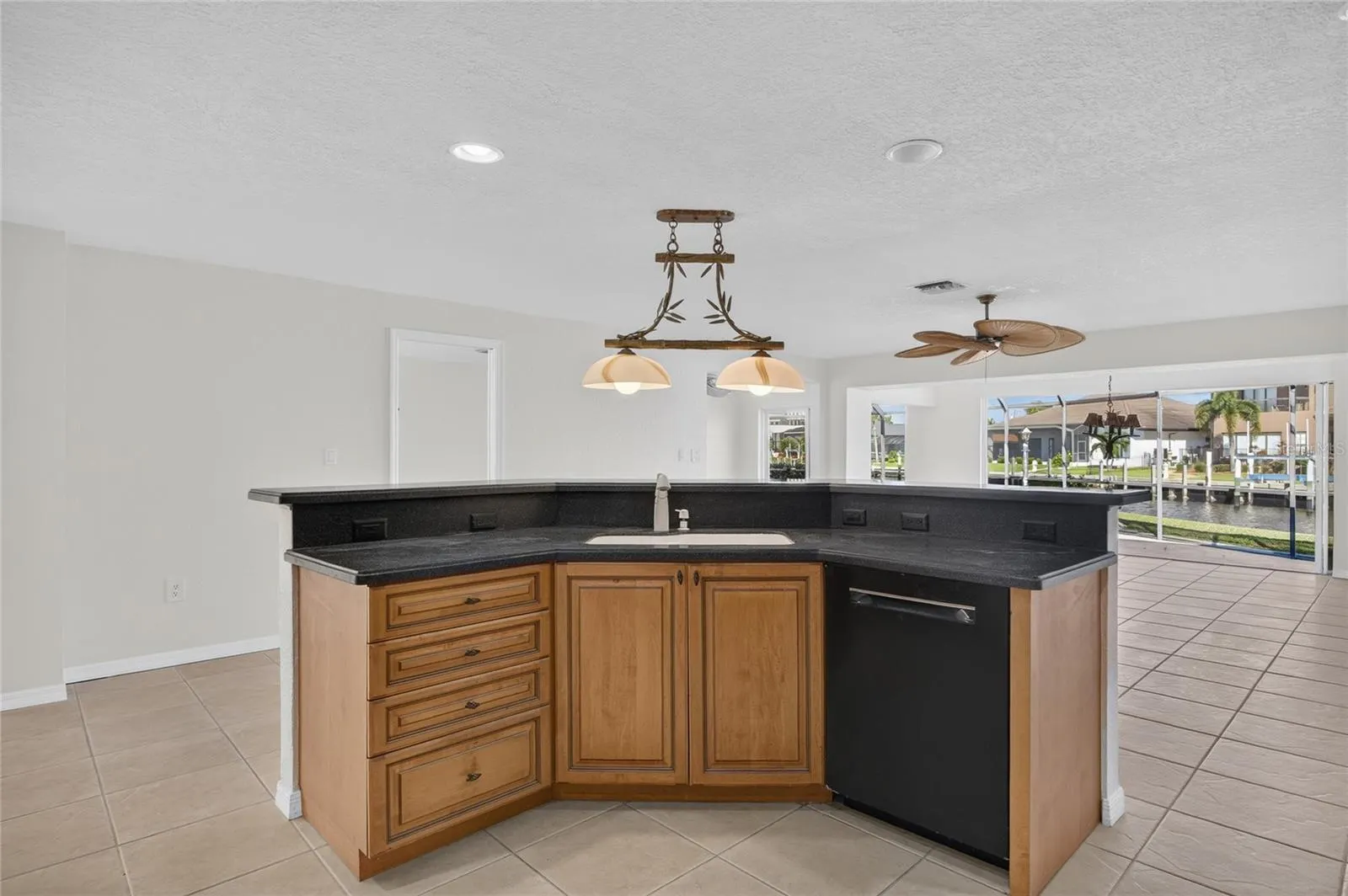2194 BAYOU RD