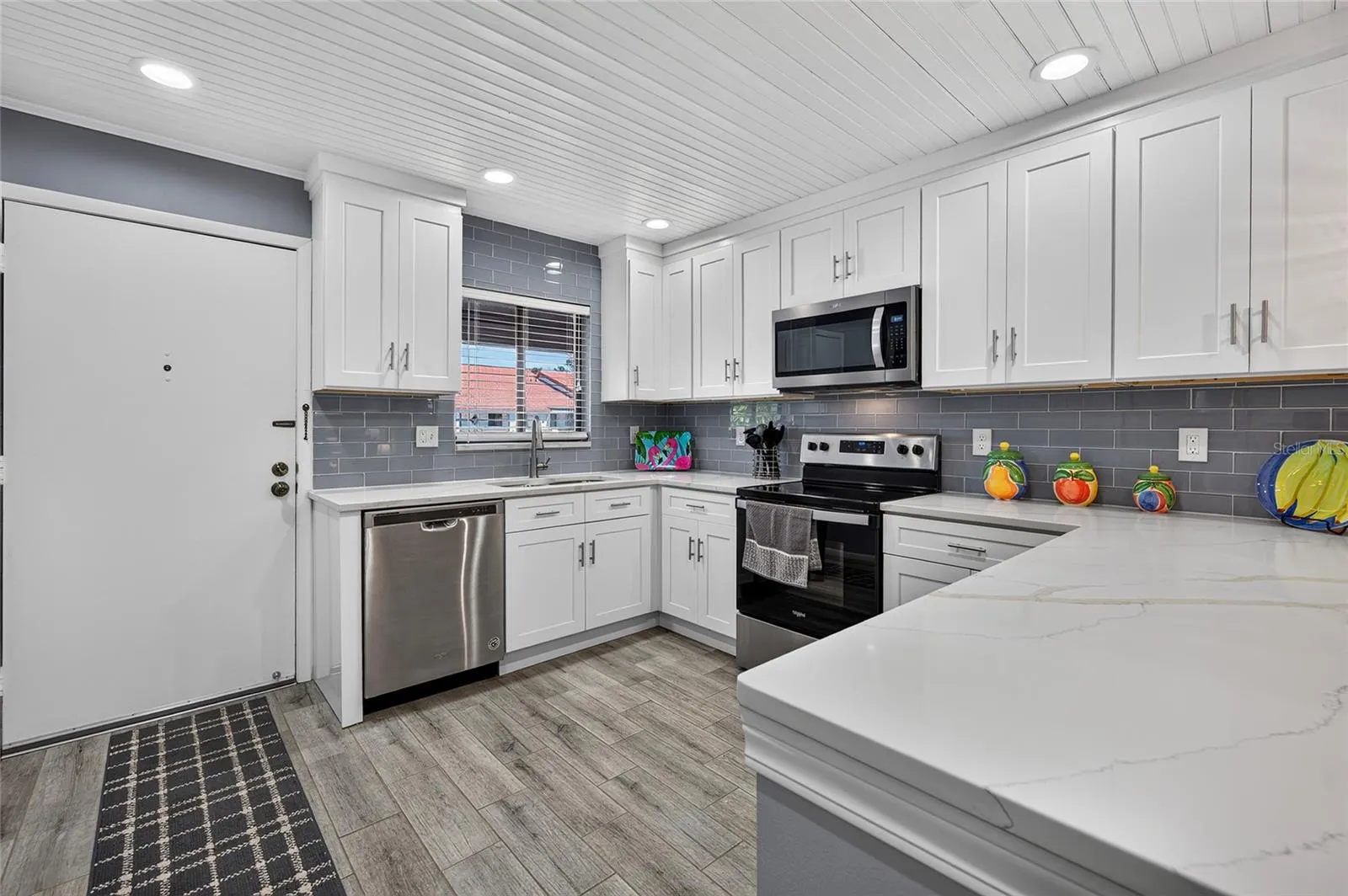 1634 STICKNEY POINT RD #34-202 #34-202