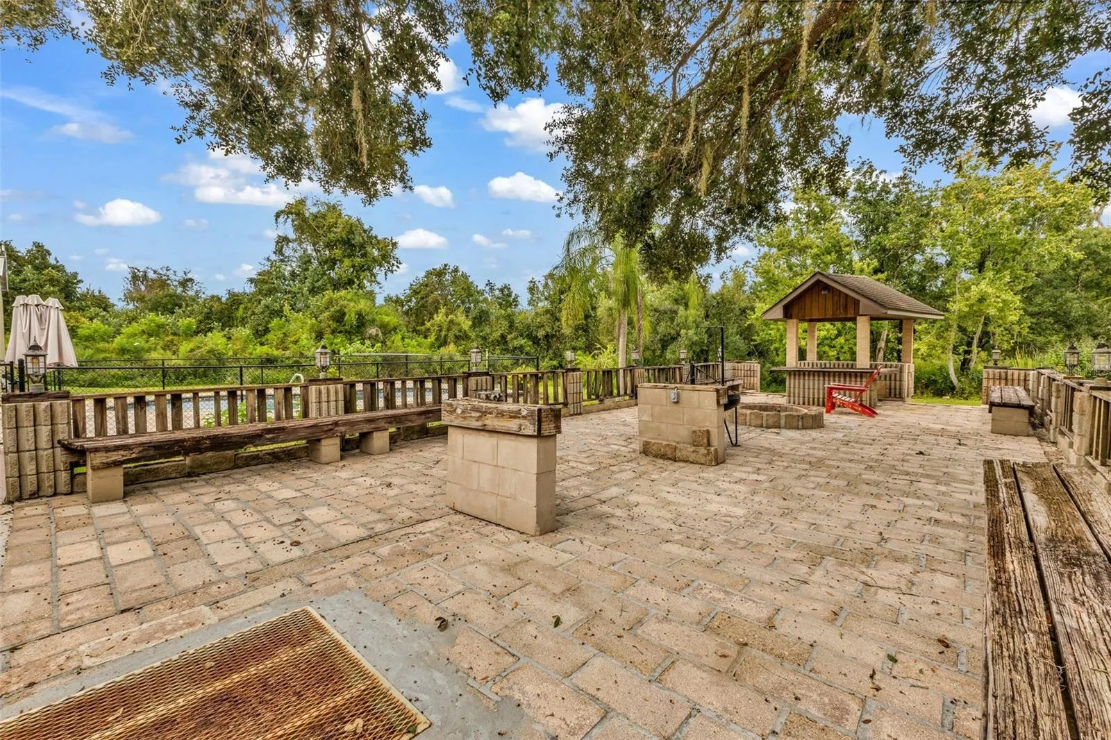 2827 SE CREEKWOOD TER