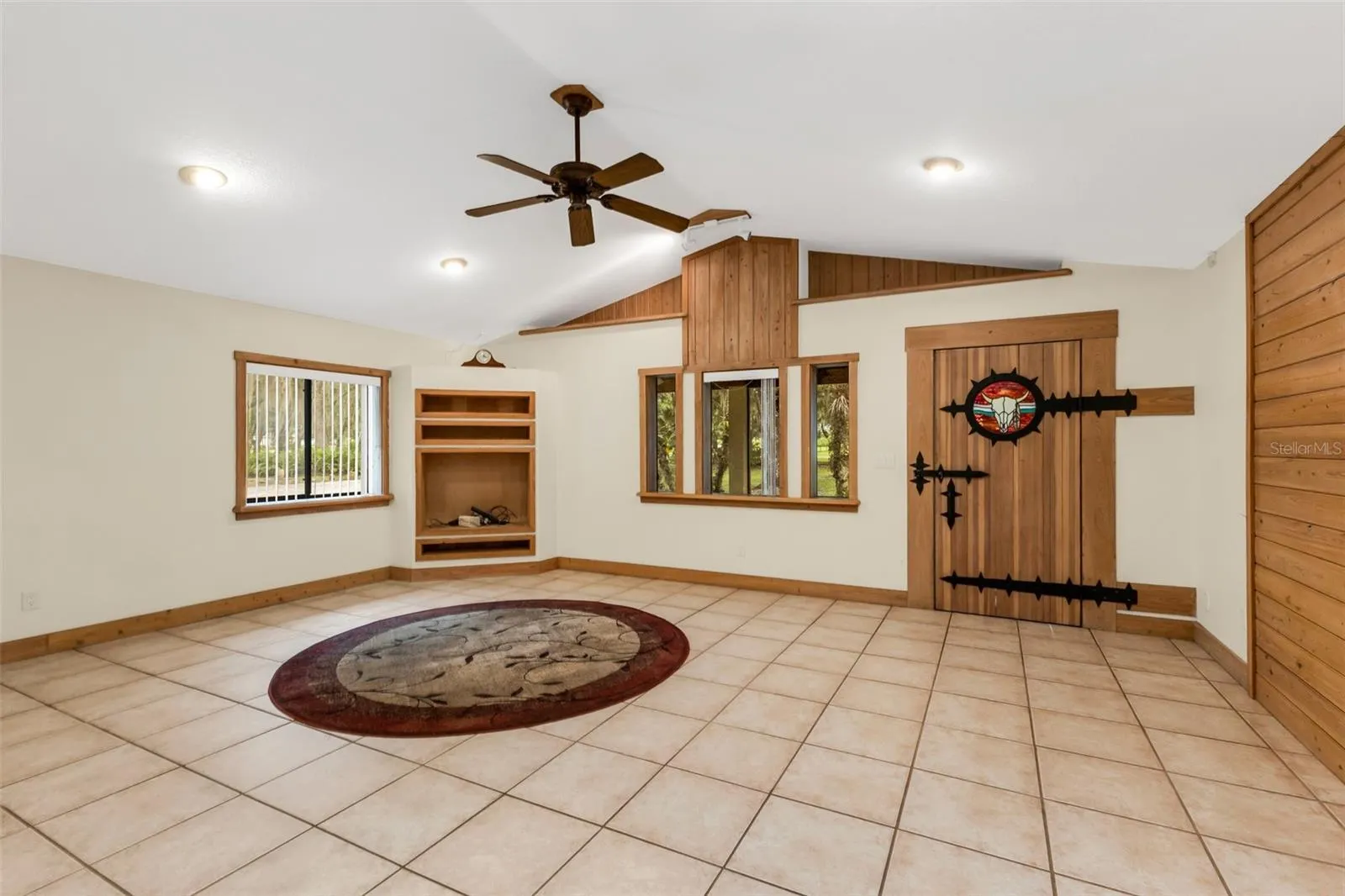 2827 SE CREEKWOOD TER