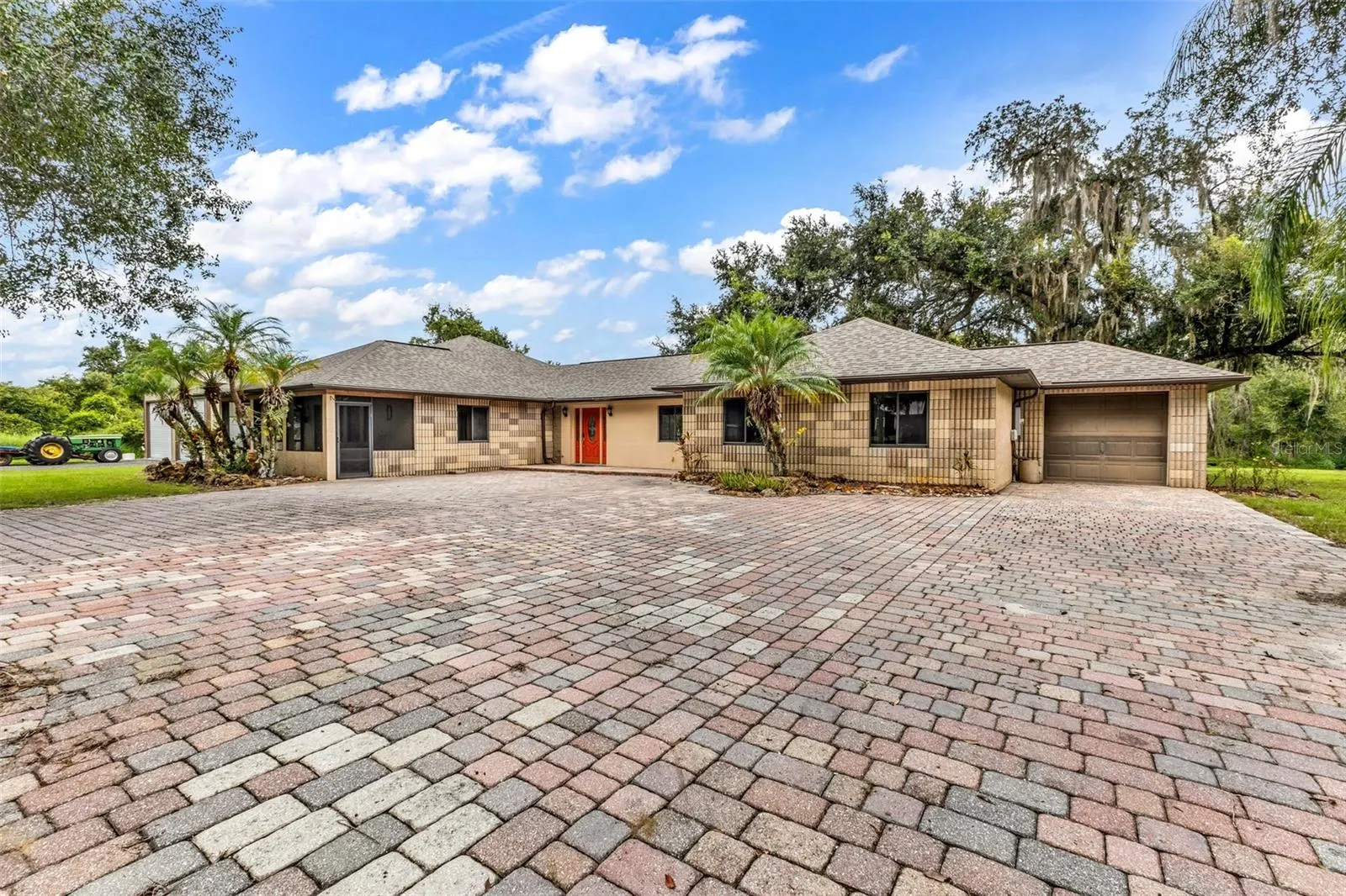 2827 SE CREEKWOOD TER