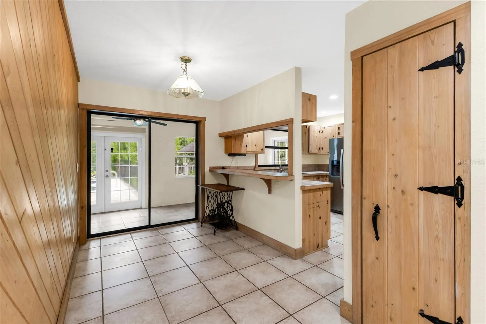 2827 SE CREEKWOOD TER