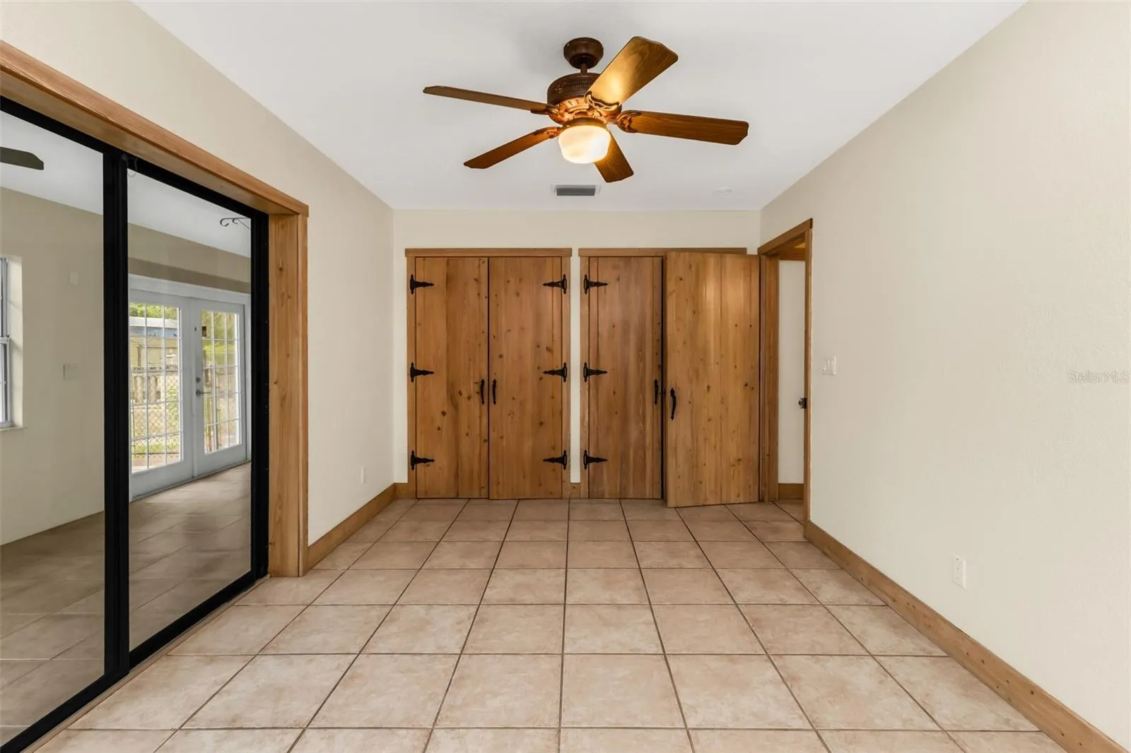 2827 SE CREEKWOOD TER