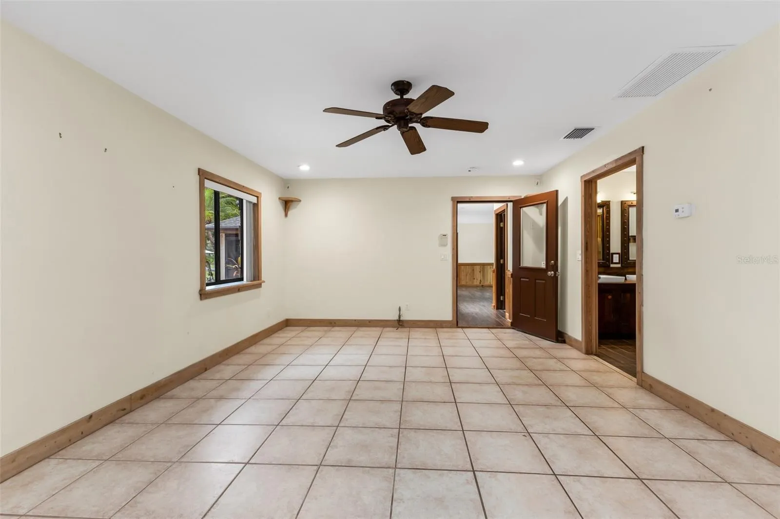 2827 SE CREEKWOOD TER
