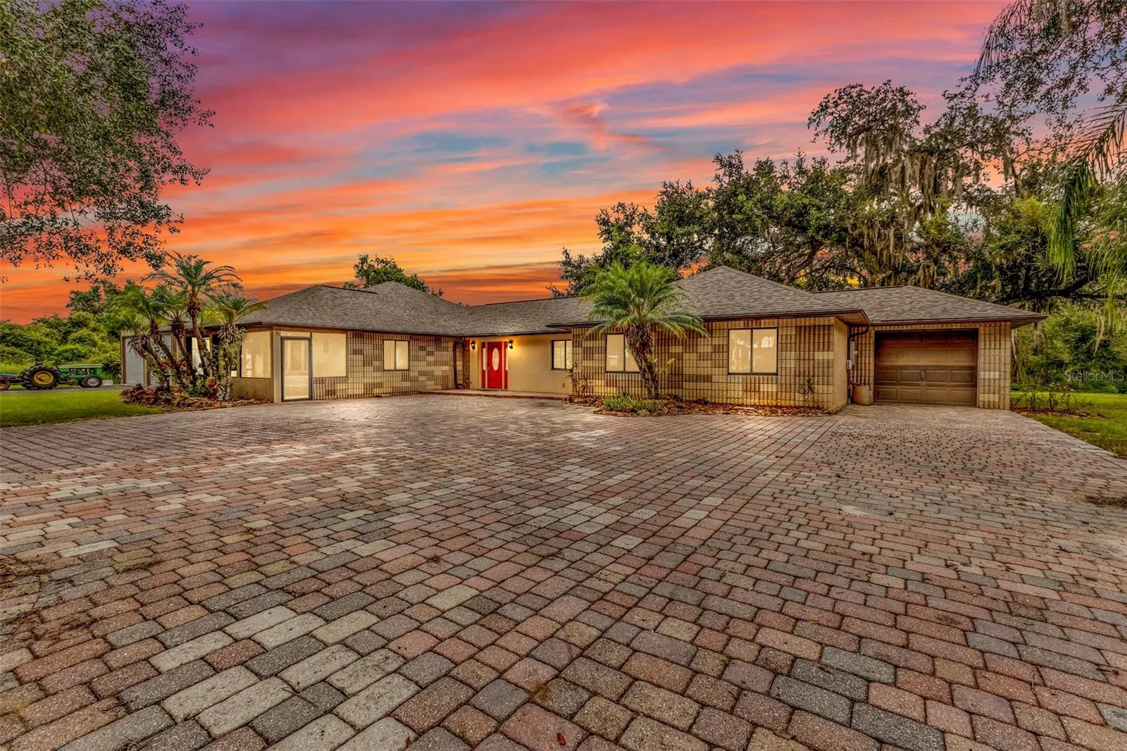 2827 SE CREEKWOOD TER