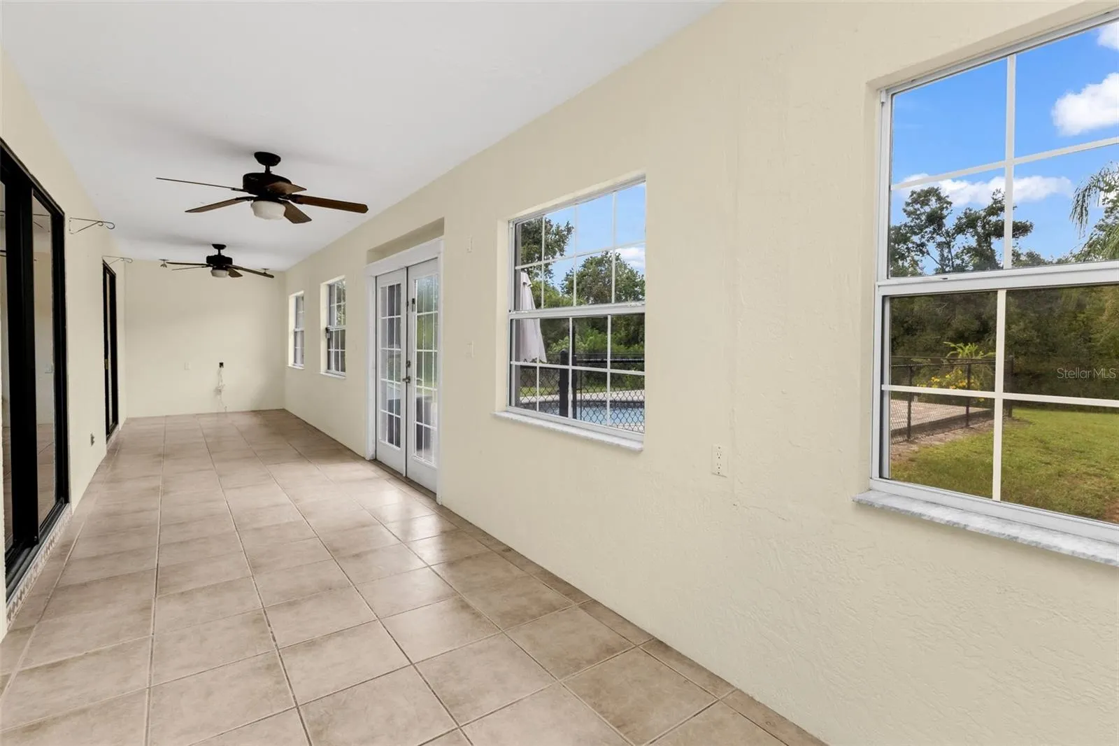 2827 SE CREEKWOOD TER
