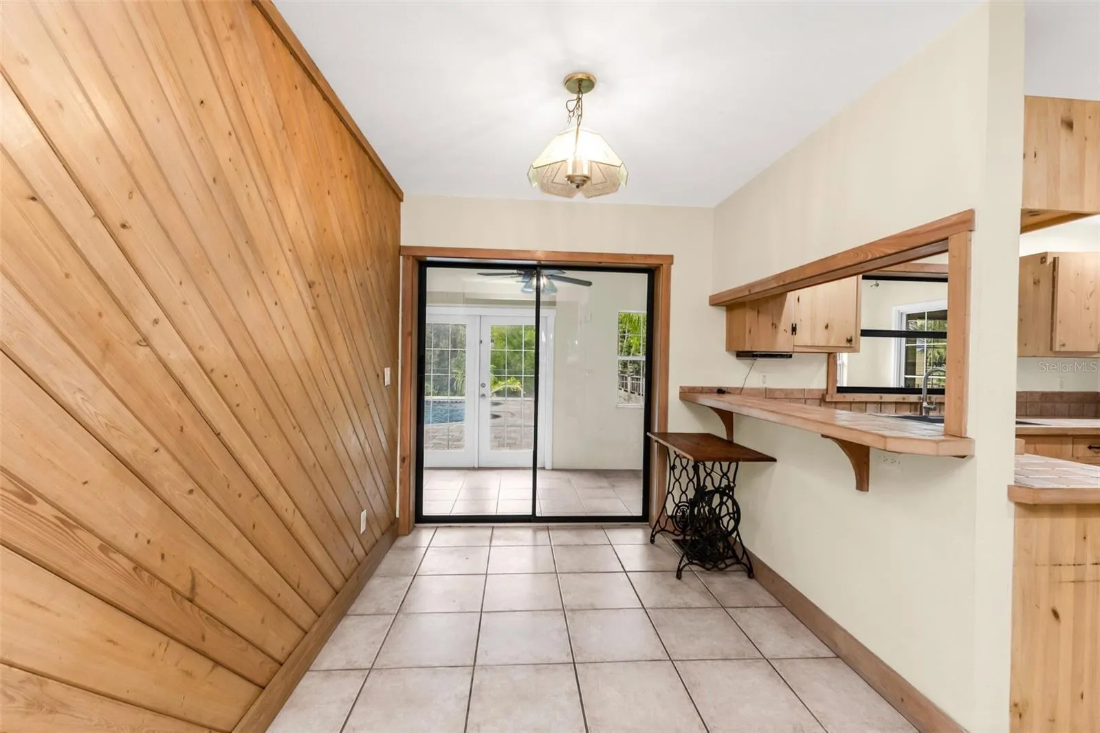 2827 SE CREEKWOOD TER