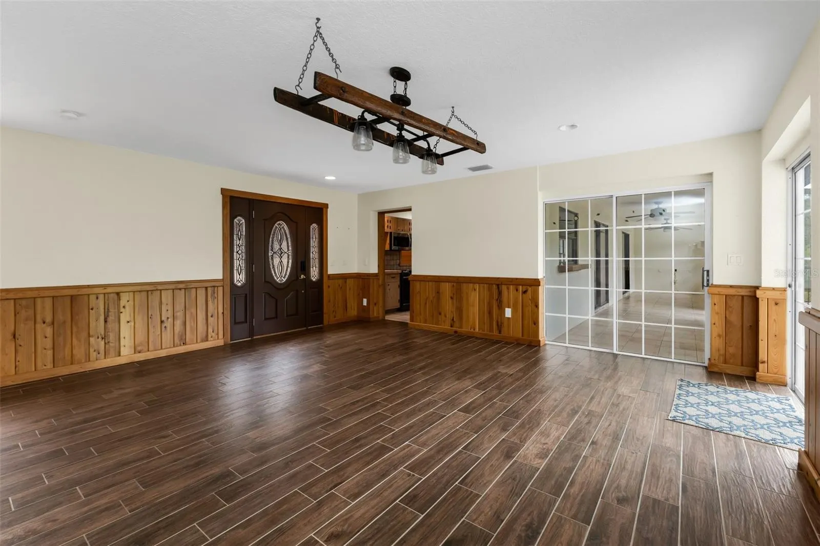 2827 SE CREEKWOOD TER