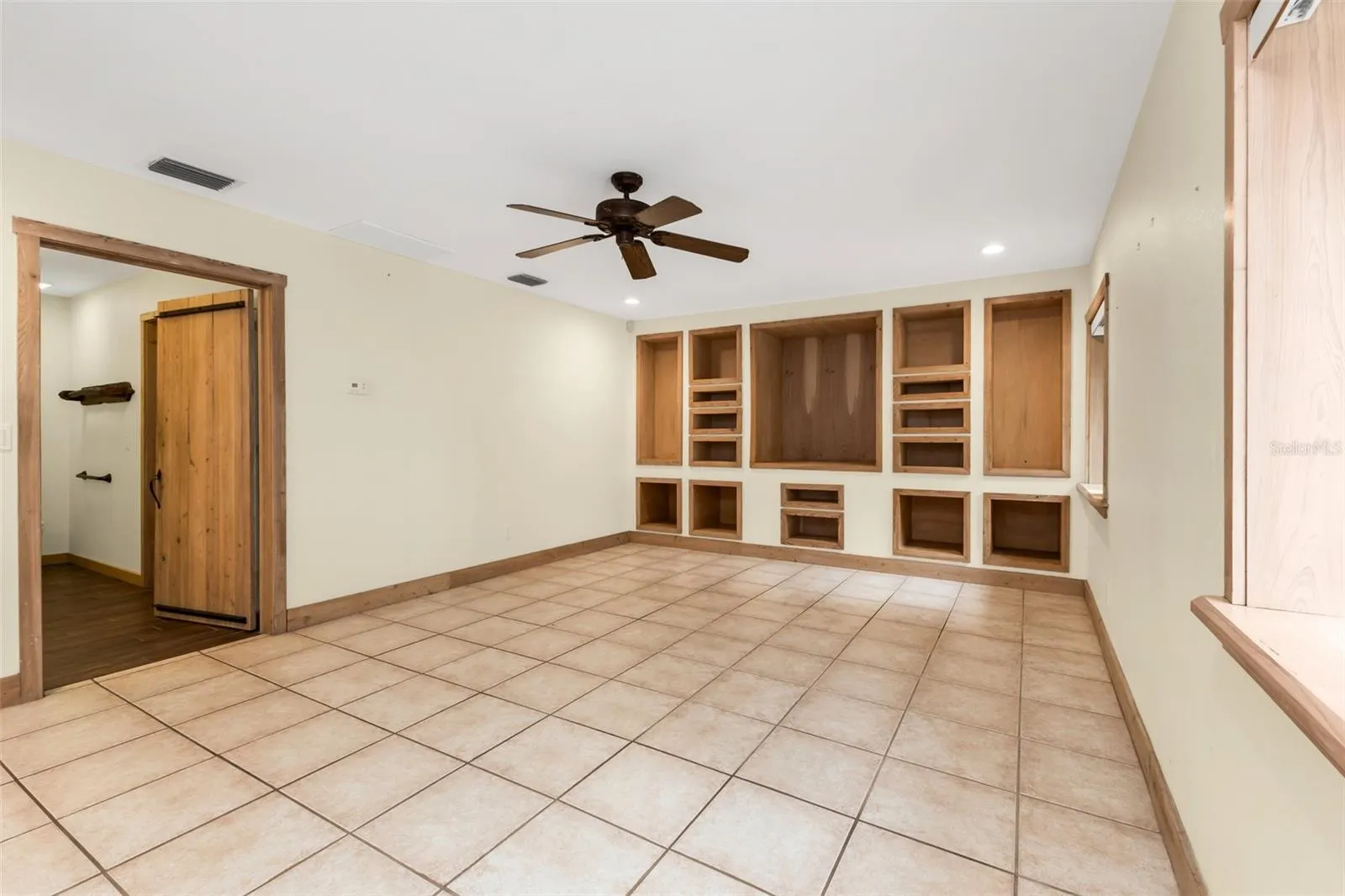 2827 SE CREEKWOOD TER