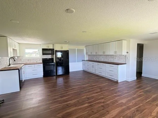 4519 NE COUNTY ROAD 660