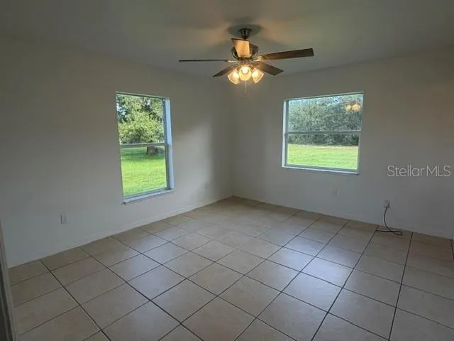 1938 SE CHERRY DR