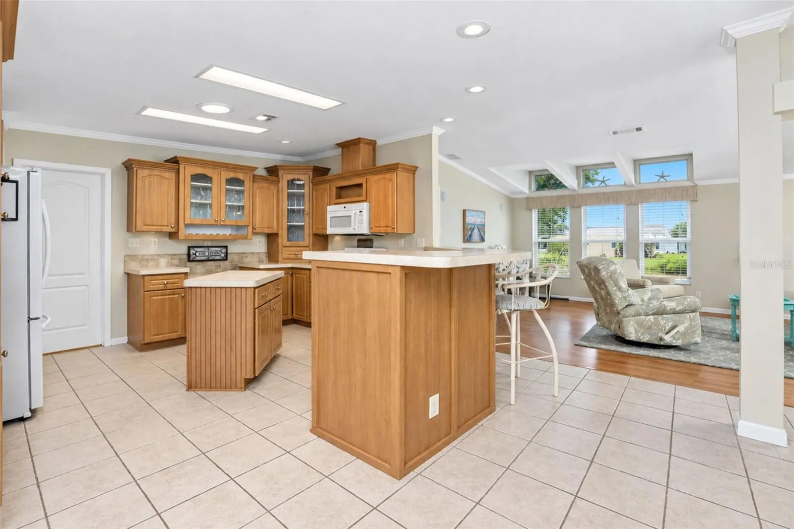 4191 PELICAN POINTE DR