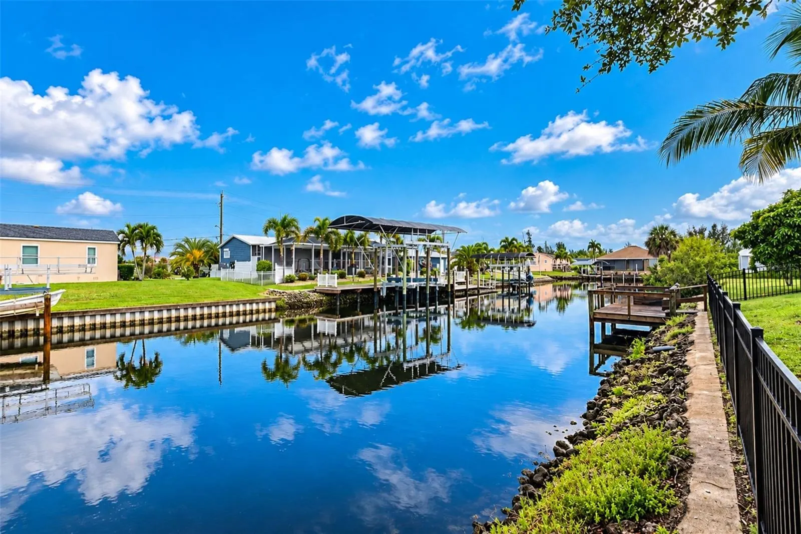 4191 PELICAN POINTE DR
