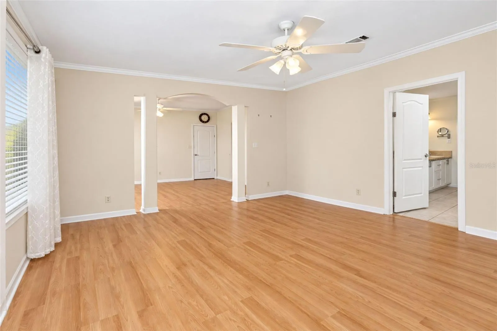 4191 PELICAN POINTE DR