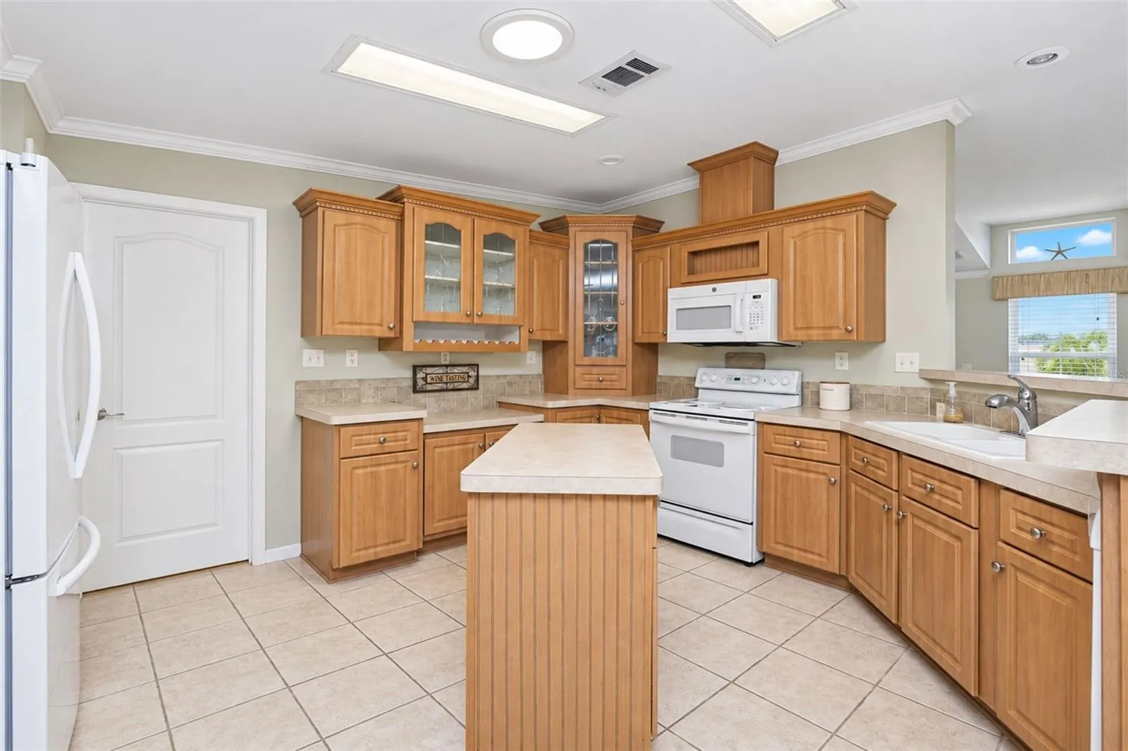 4191 PELICAN POINTE DR