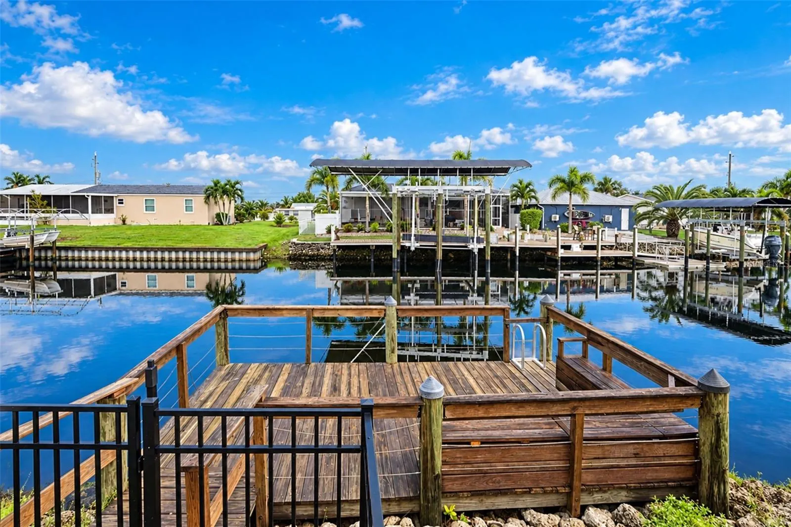 4191 PELICAN POINTE DR