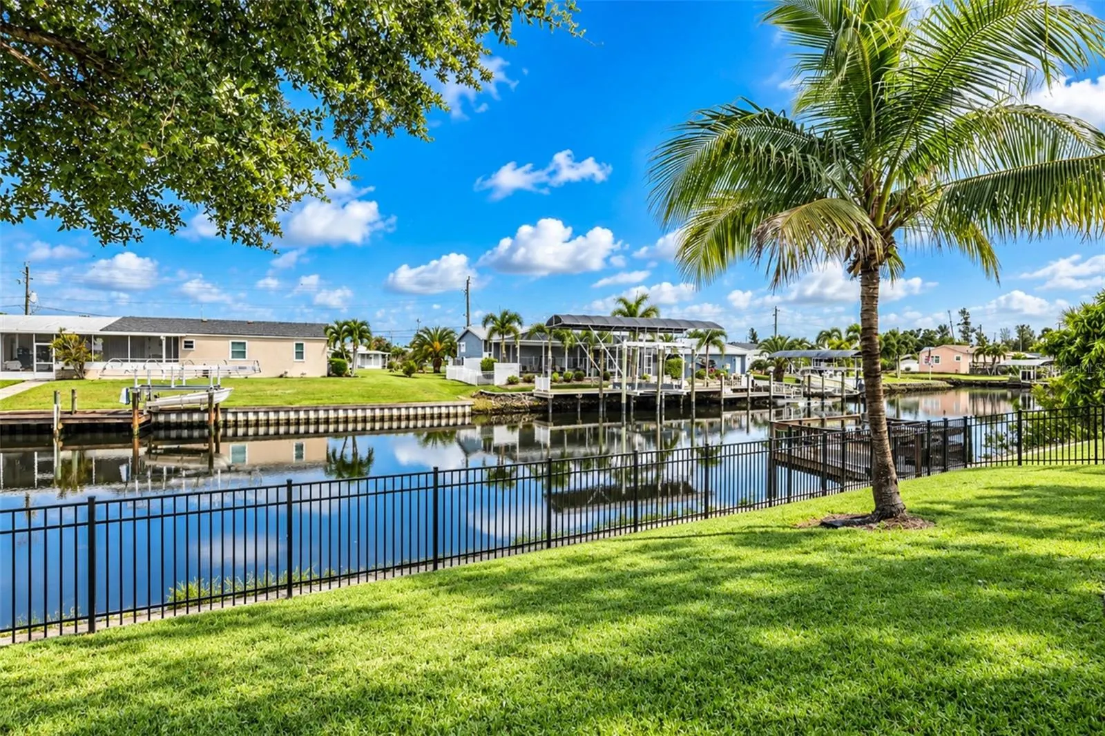 4191 PELICAN POINTE DR