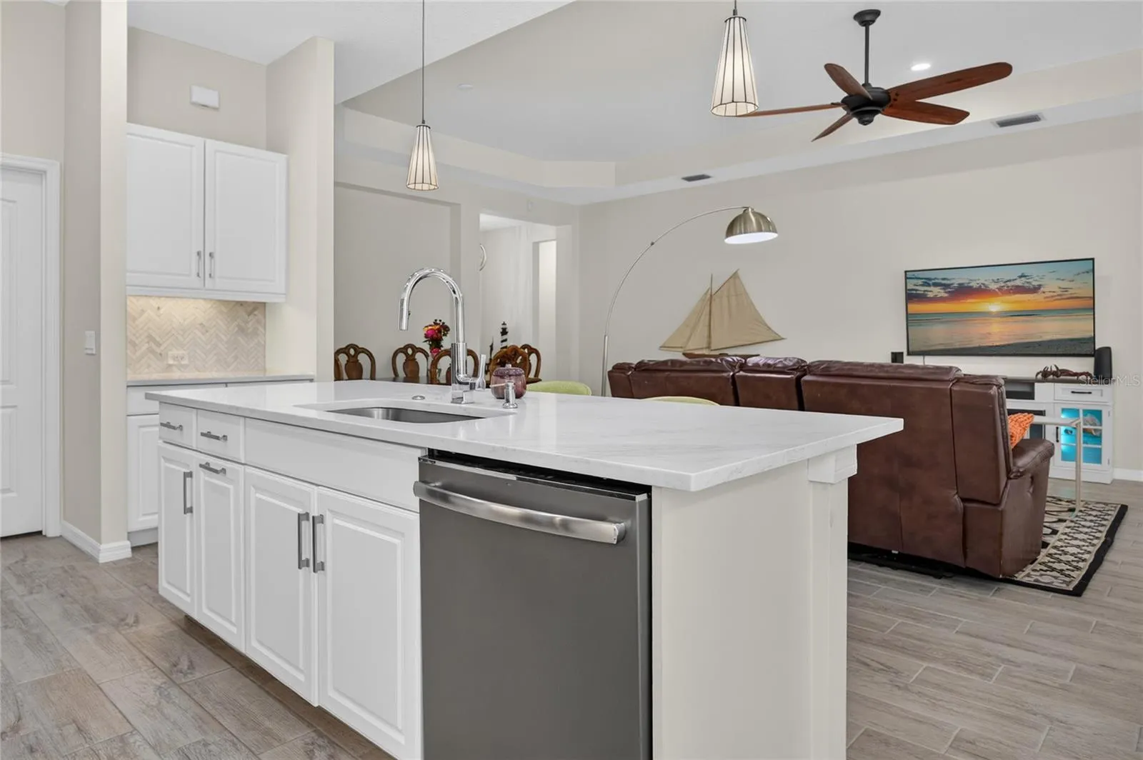 3803 WOODCLIFF LAKE TER