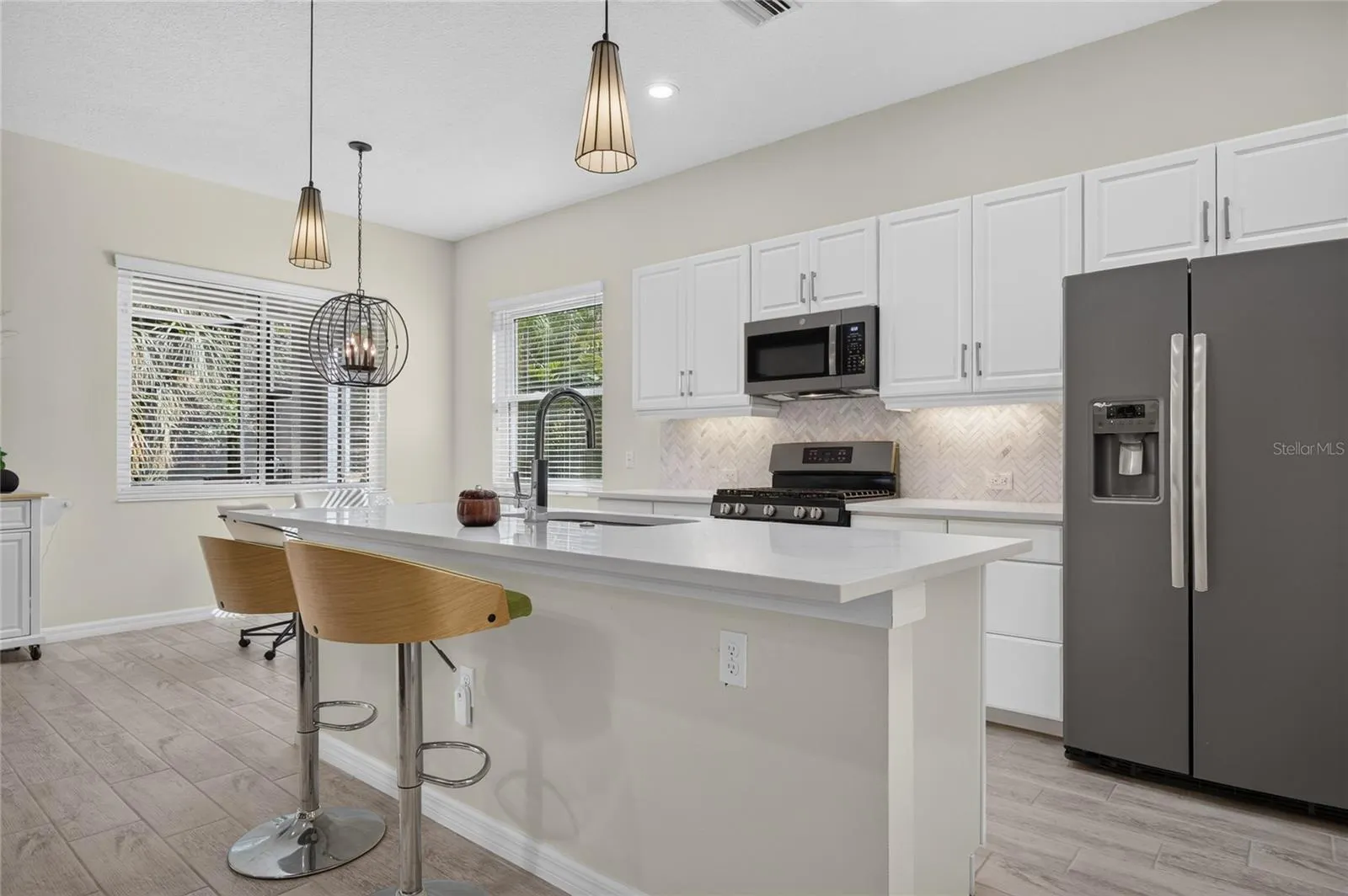 3803 WOODCLIFF LAKE TER