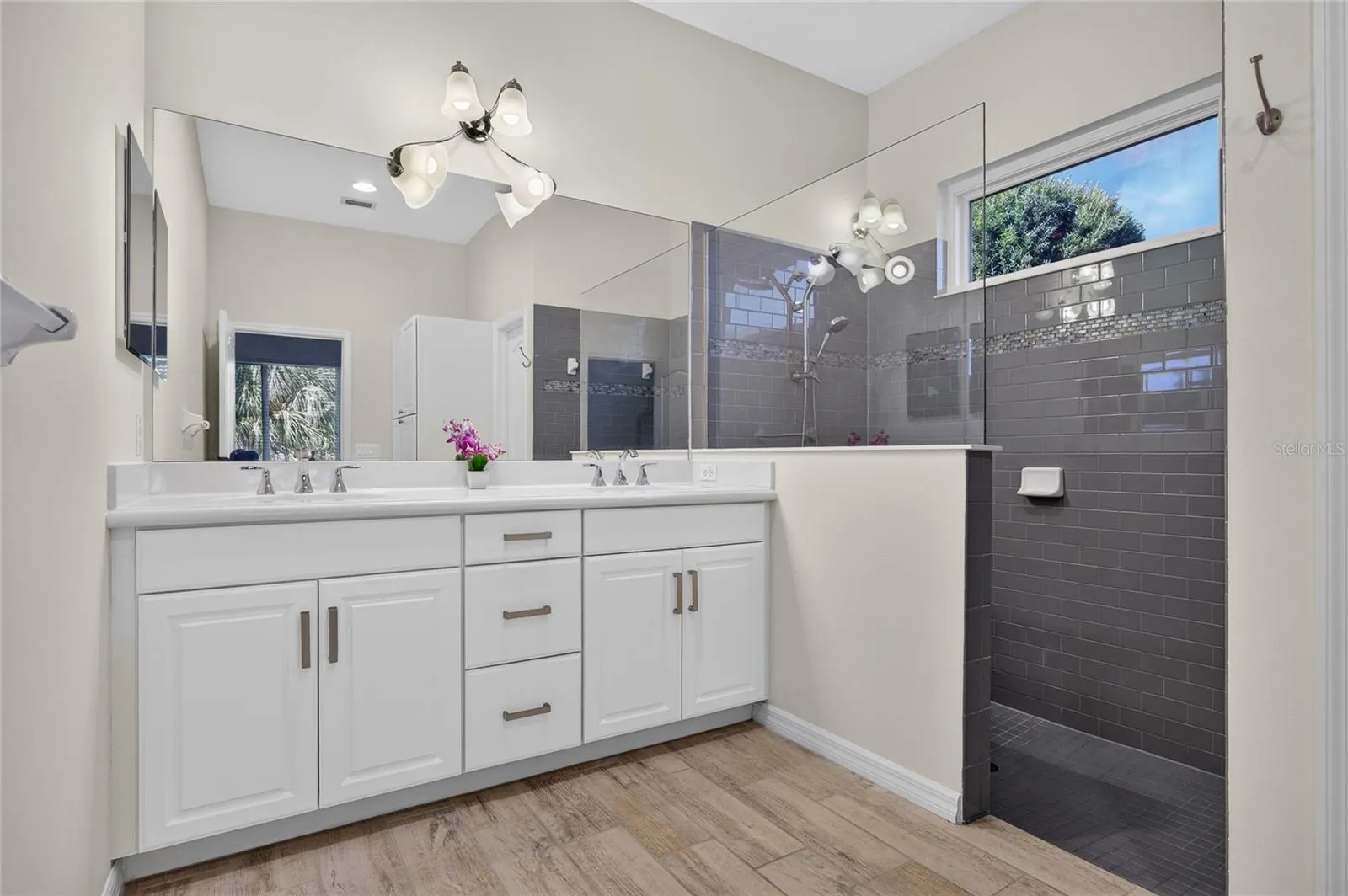 3803 WOODCLIFF LAKE TER