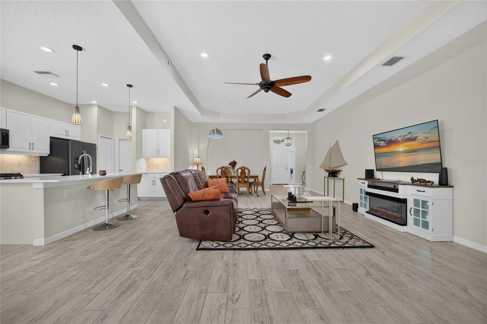 3803 WOODCLIFF LAKE TER