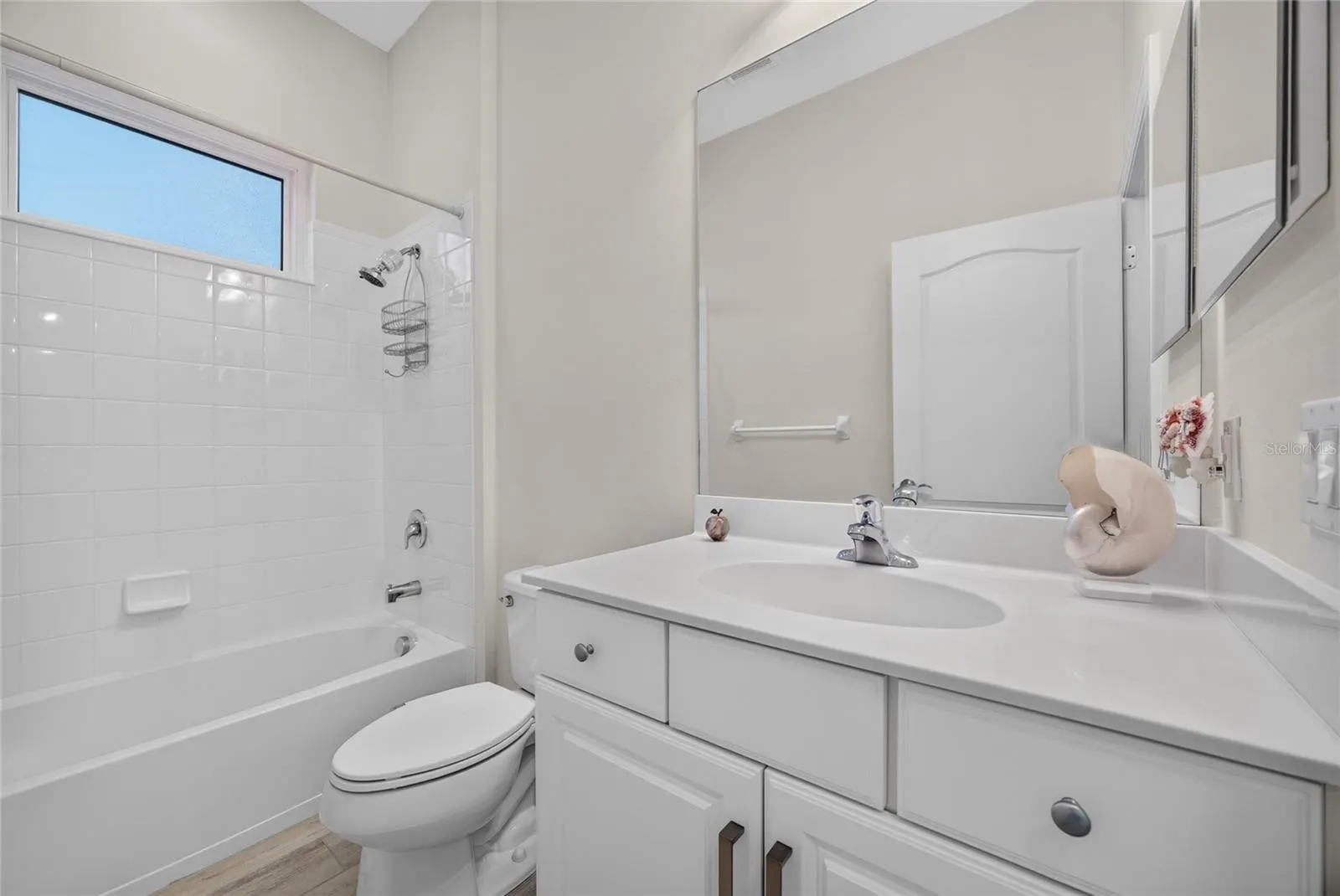 3803 WOODCLIFF LAKE TER