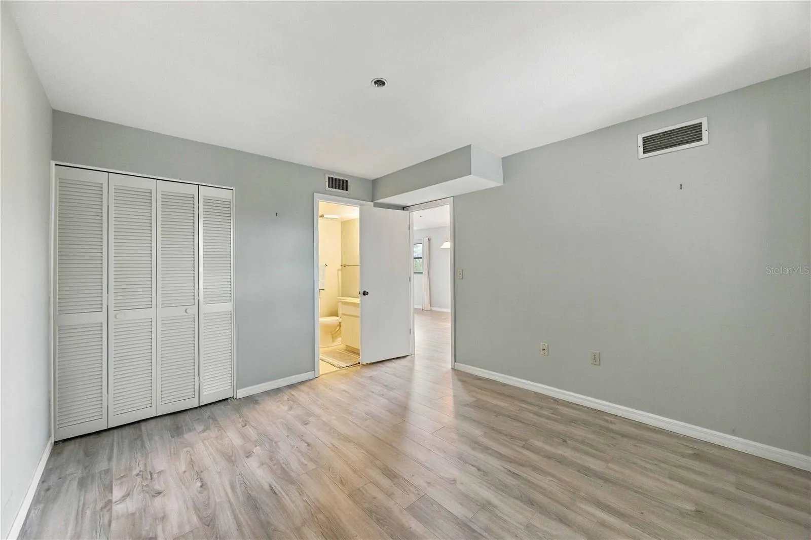 104 CAPRI ISLES BLVD #301 #301