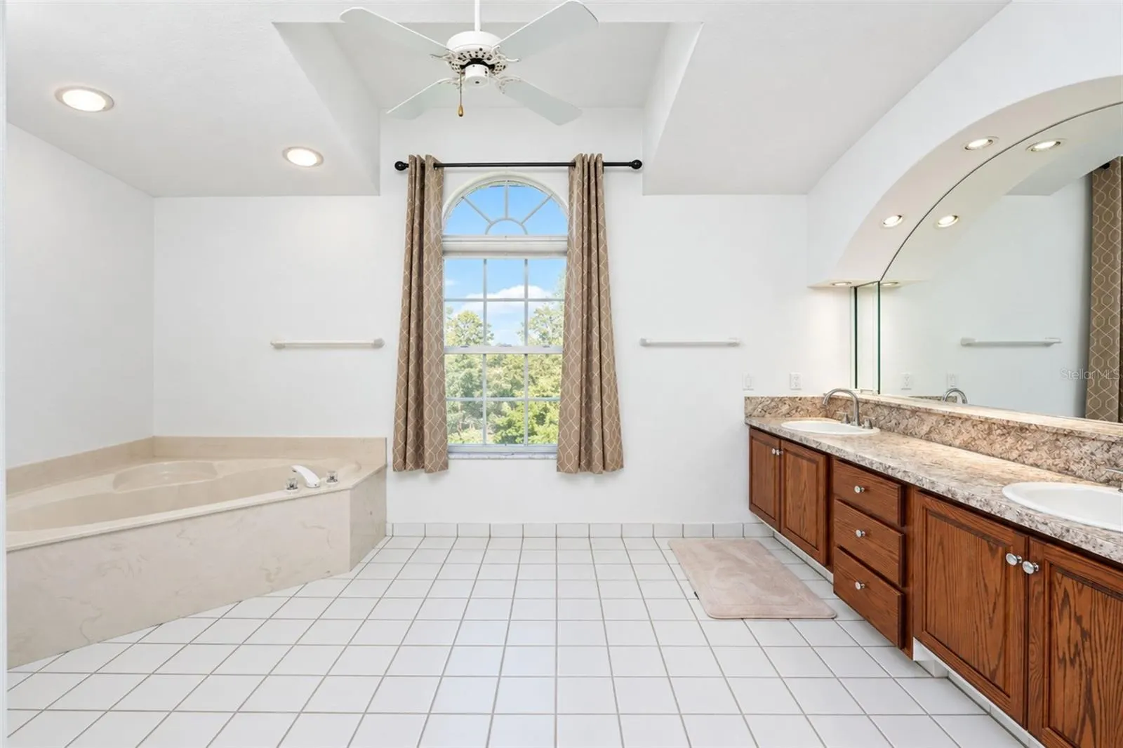25179 CAMPOS DR