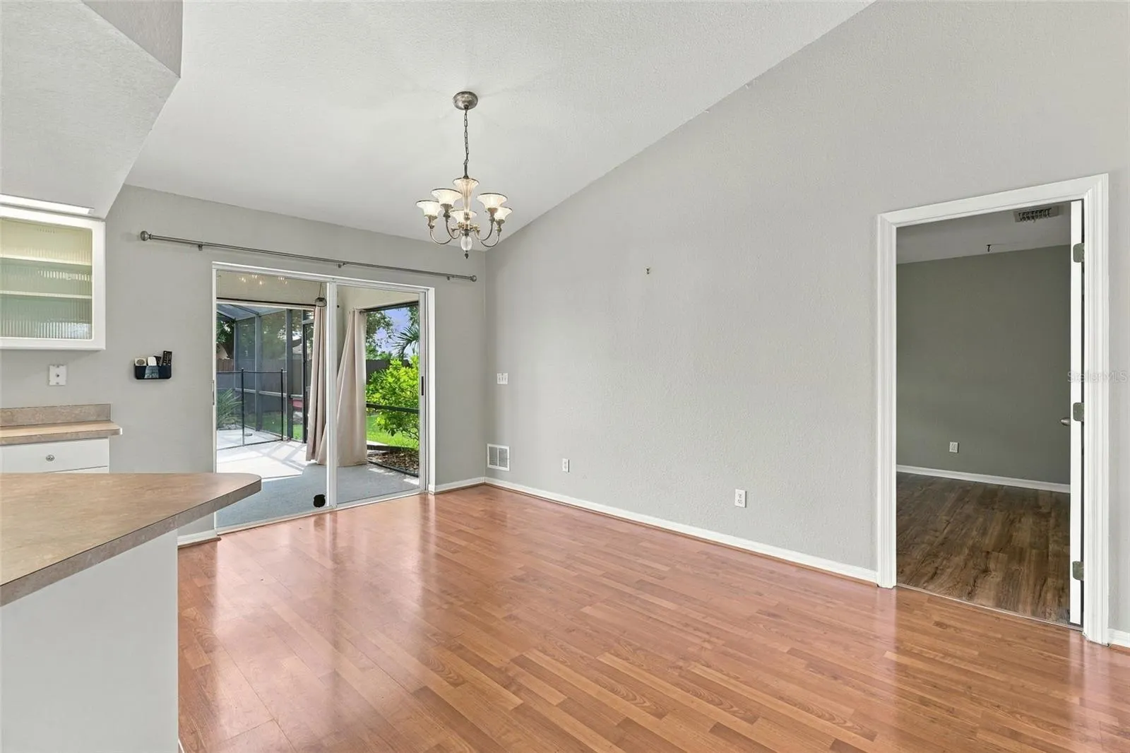 304 NE 20TH TER