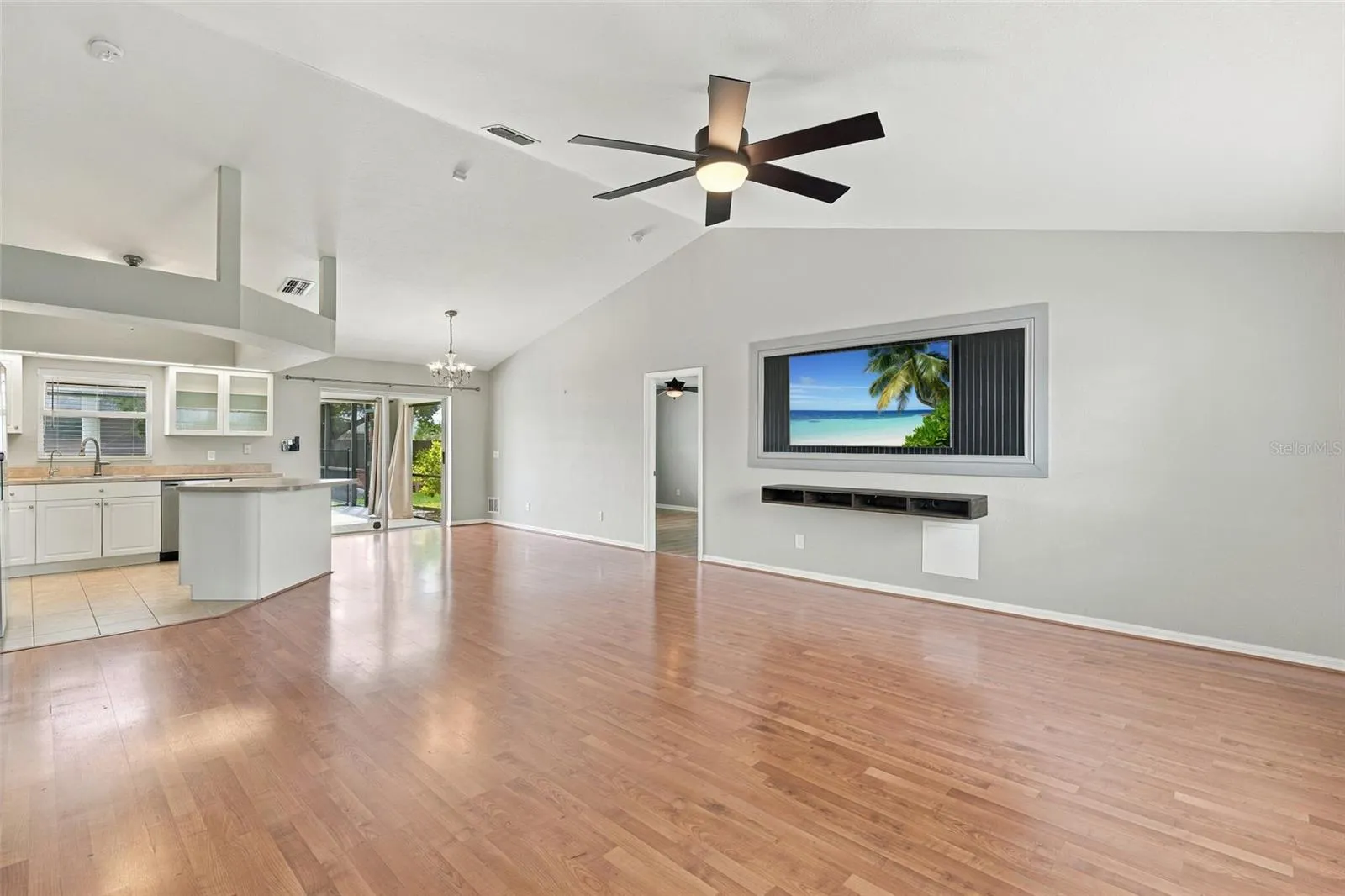 304 NE 20TH TER