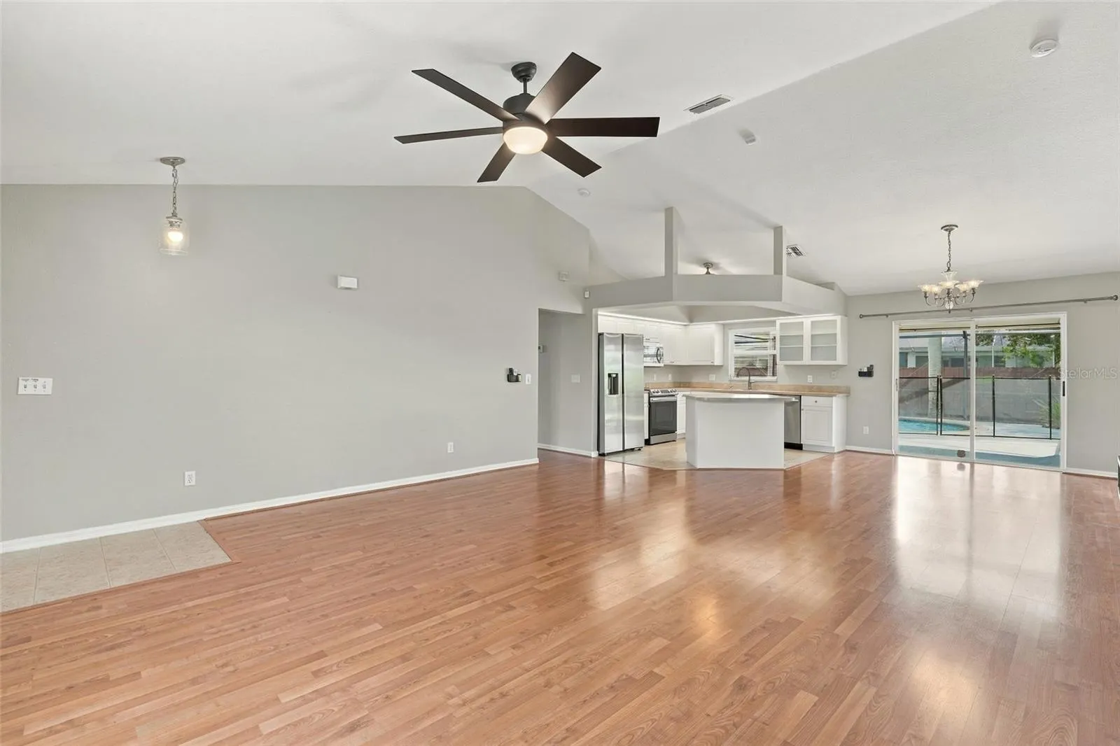 304 NE 20TH TER