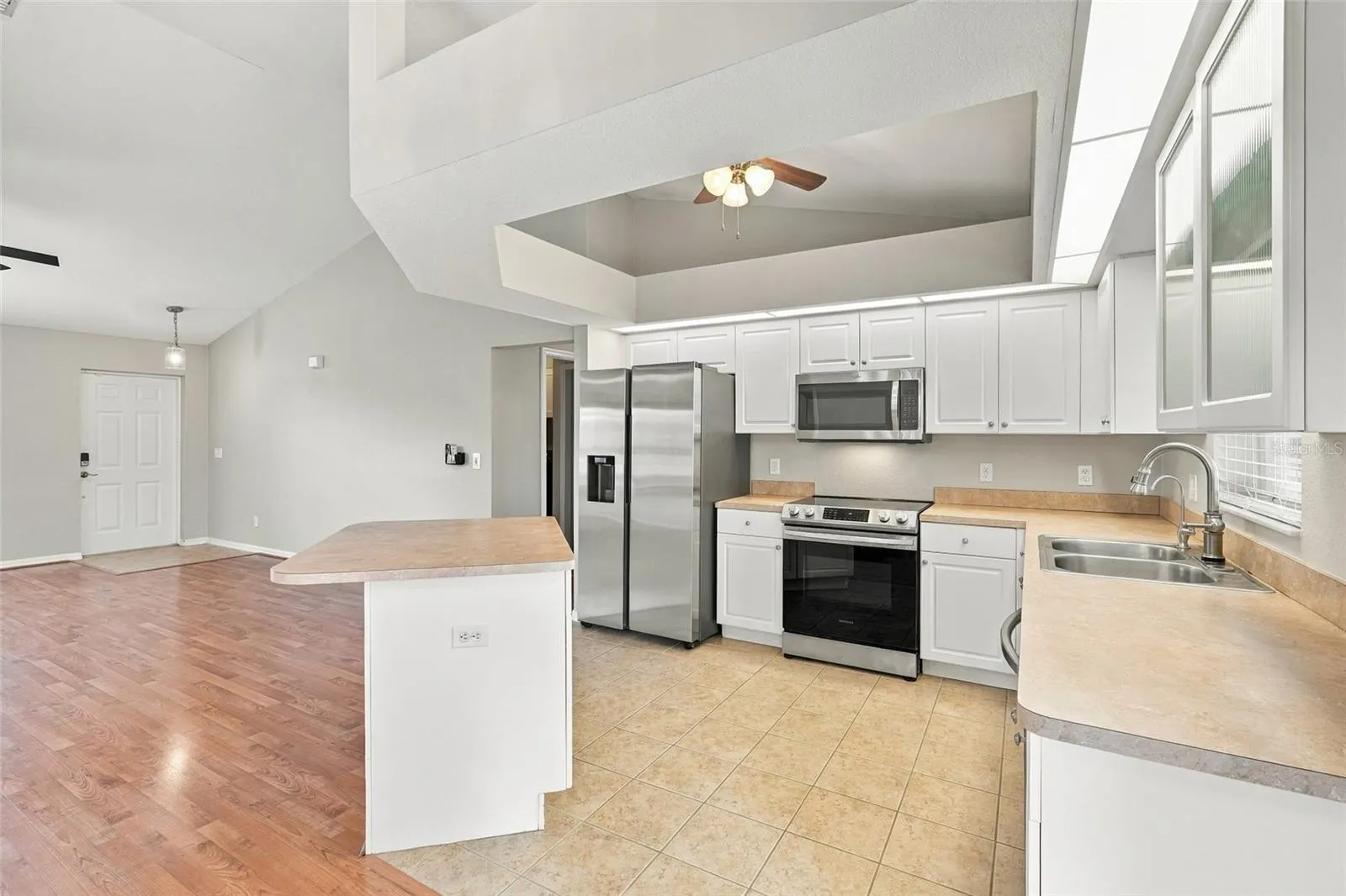 304 NE 20TH TER