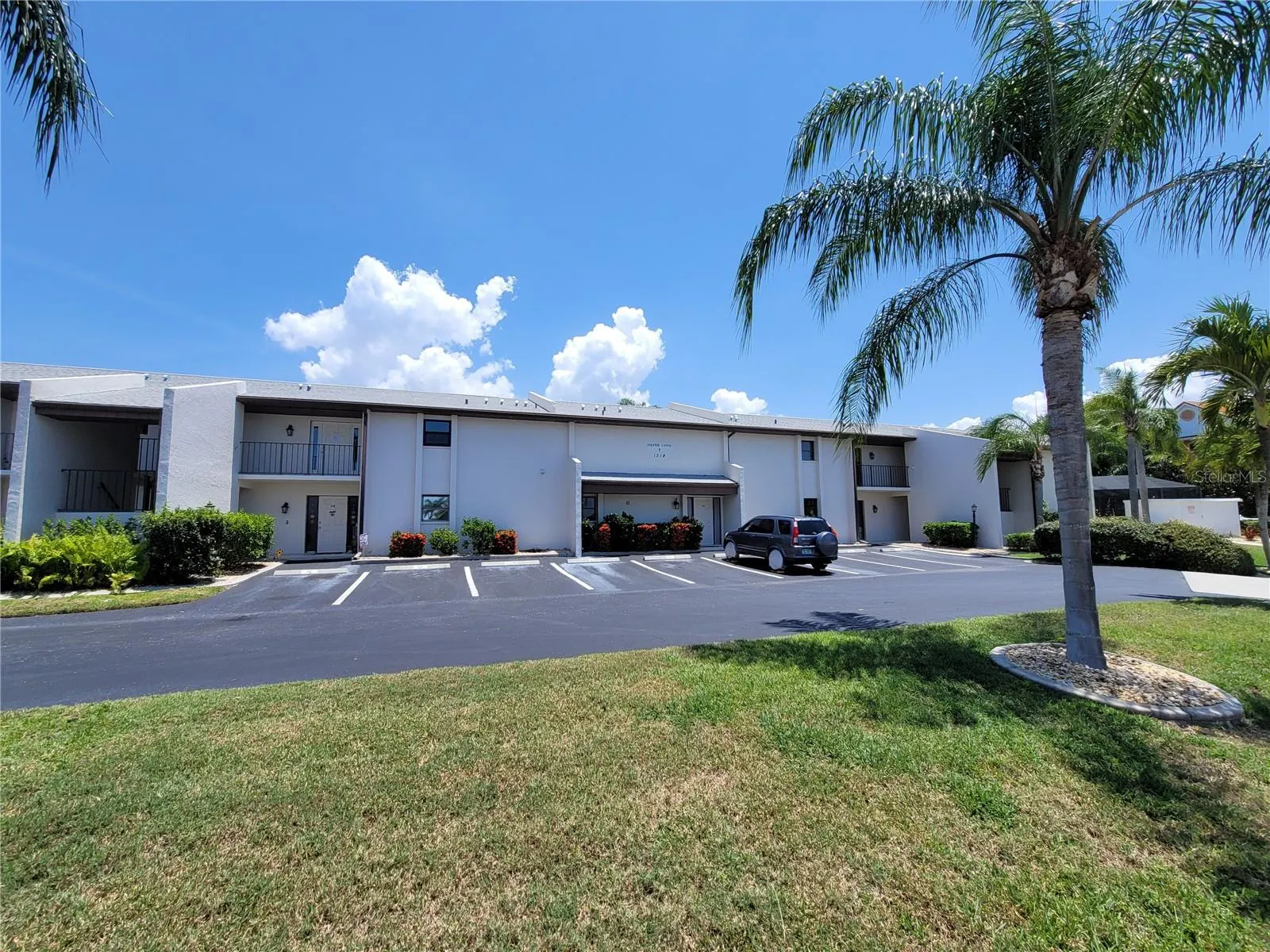 1318 WESLEY DR #3 #3
