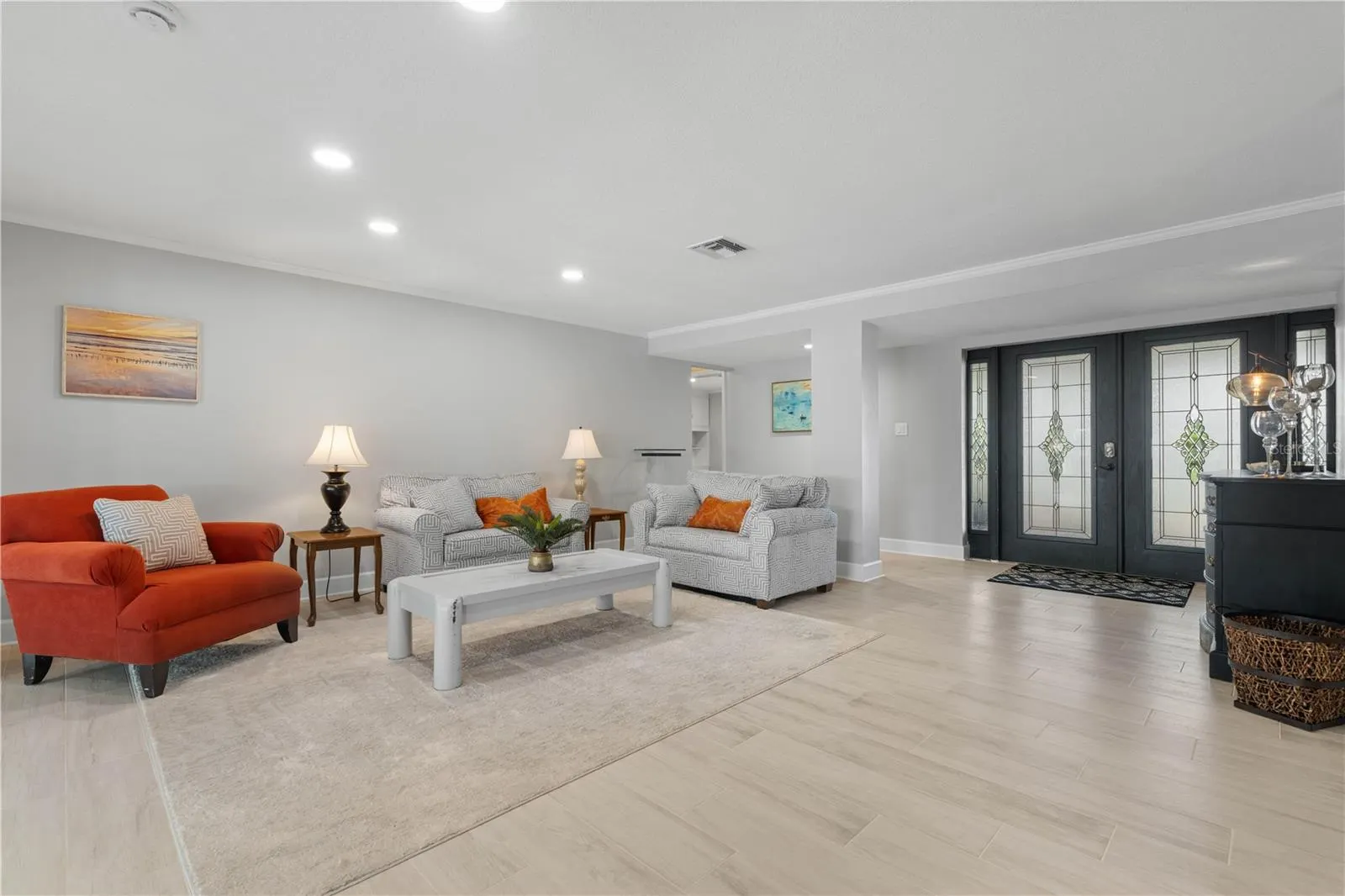 2211 PALM TREE DR