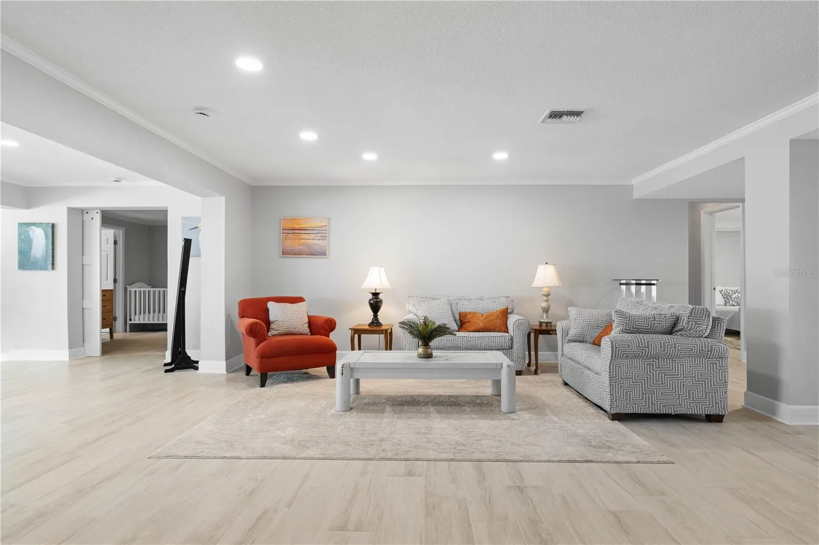 2211 PALM TREE DR