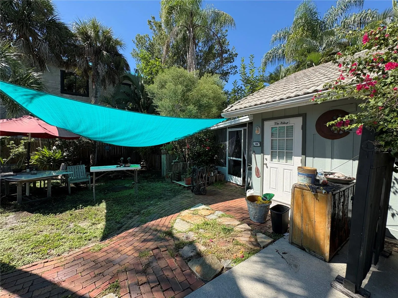 108 SUNRISE DR