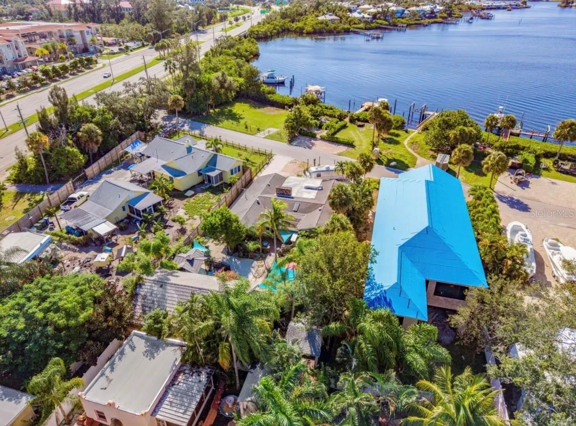 108 SUNRISE DR