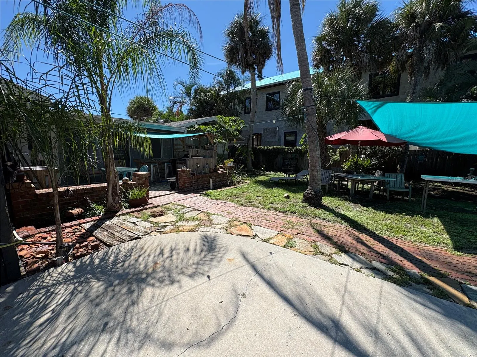 108 SUNRISE DR