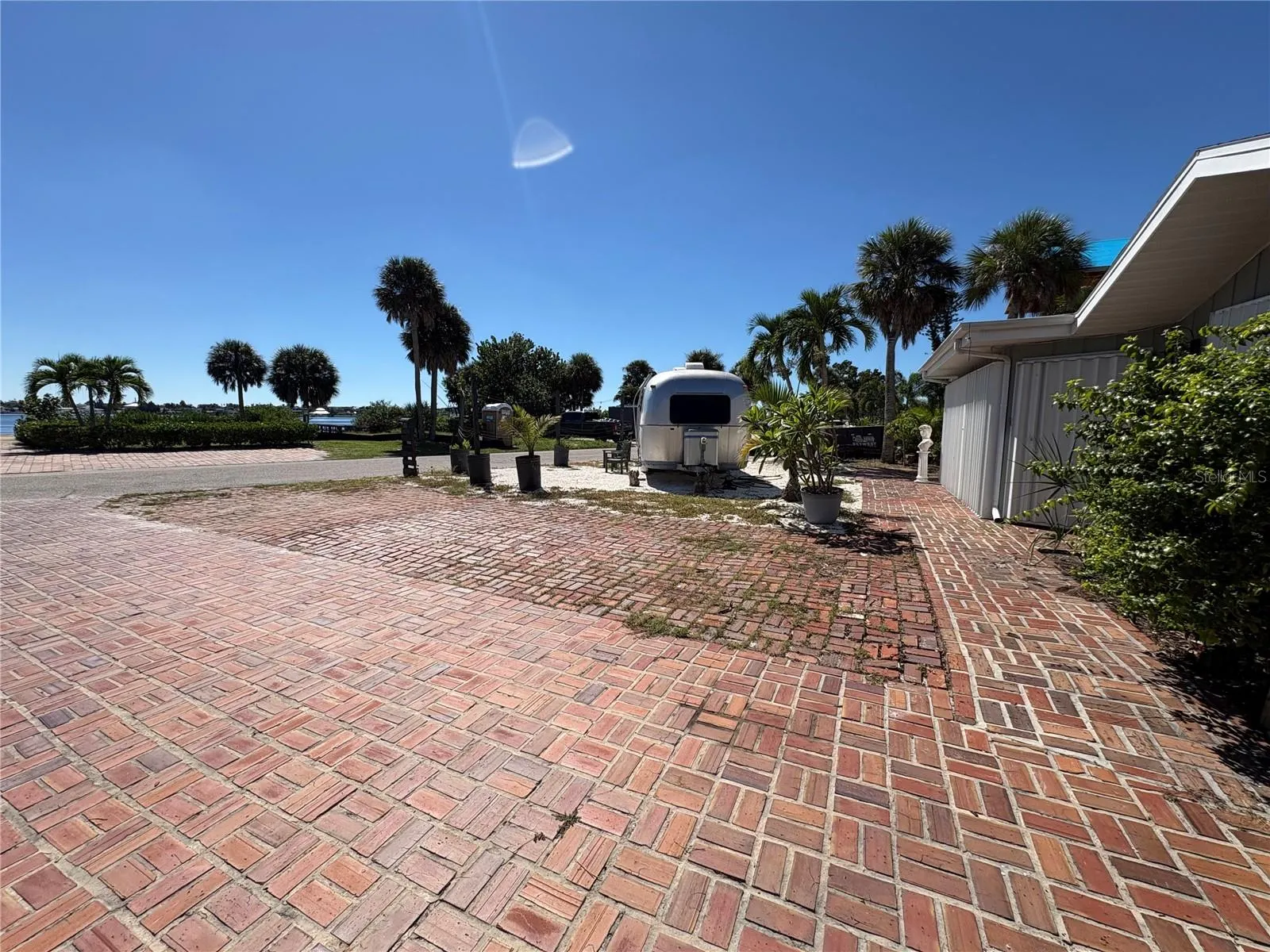 108 SUNRISE DR