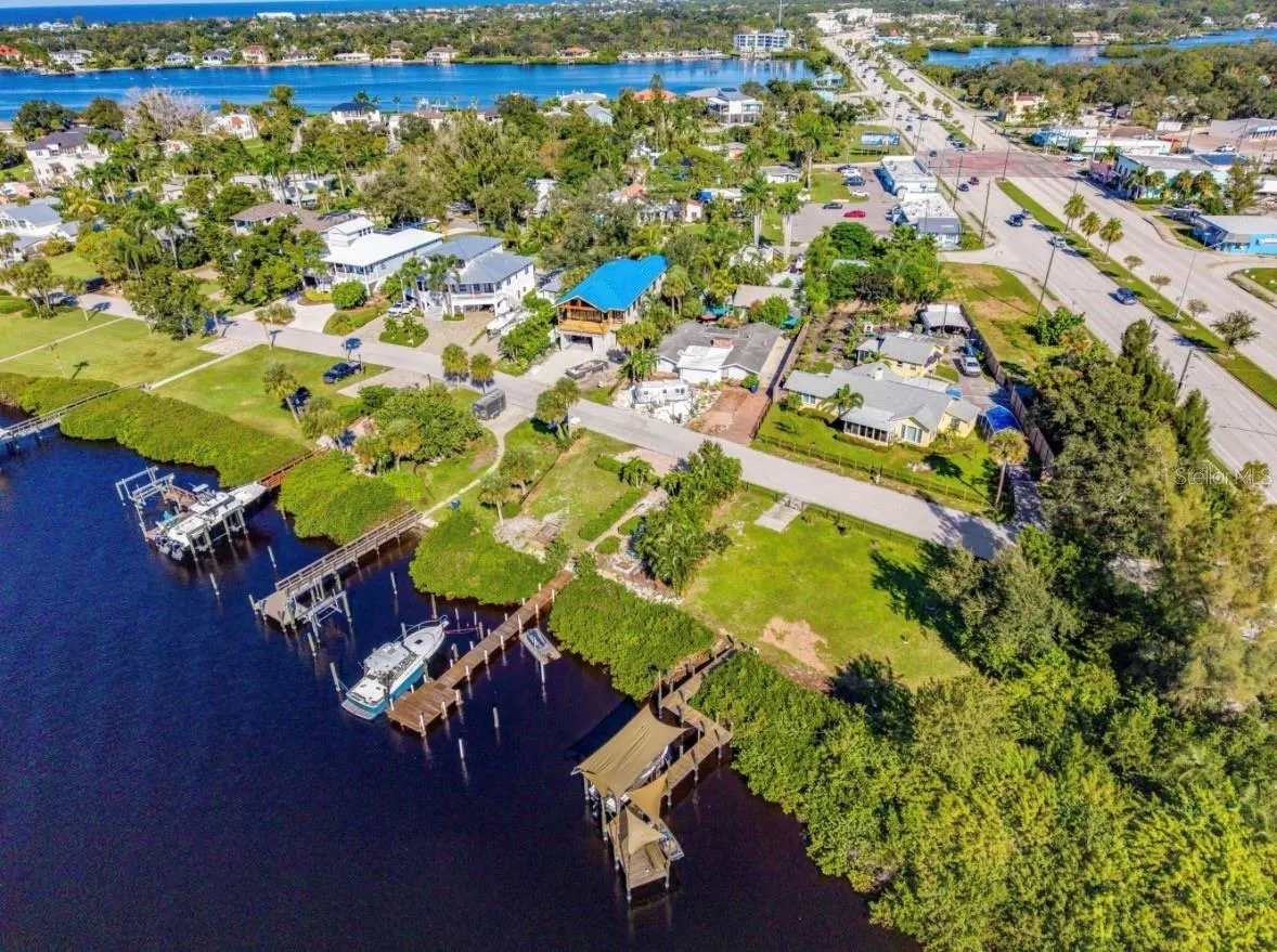 108 SUNRISE DR