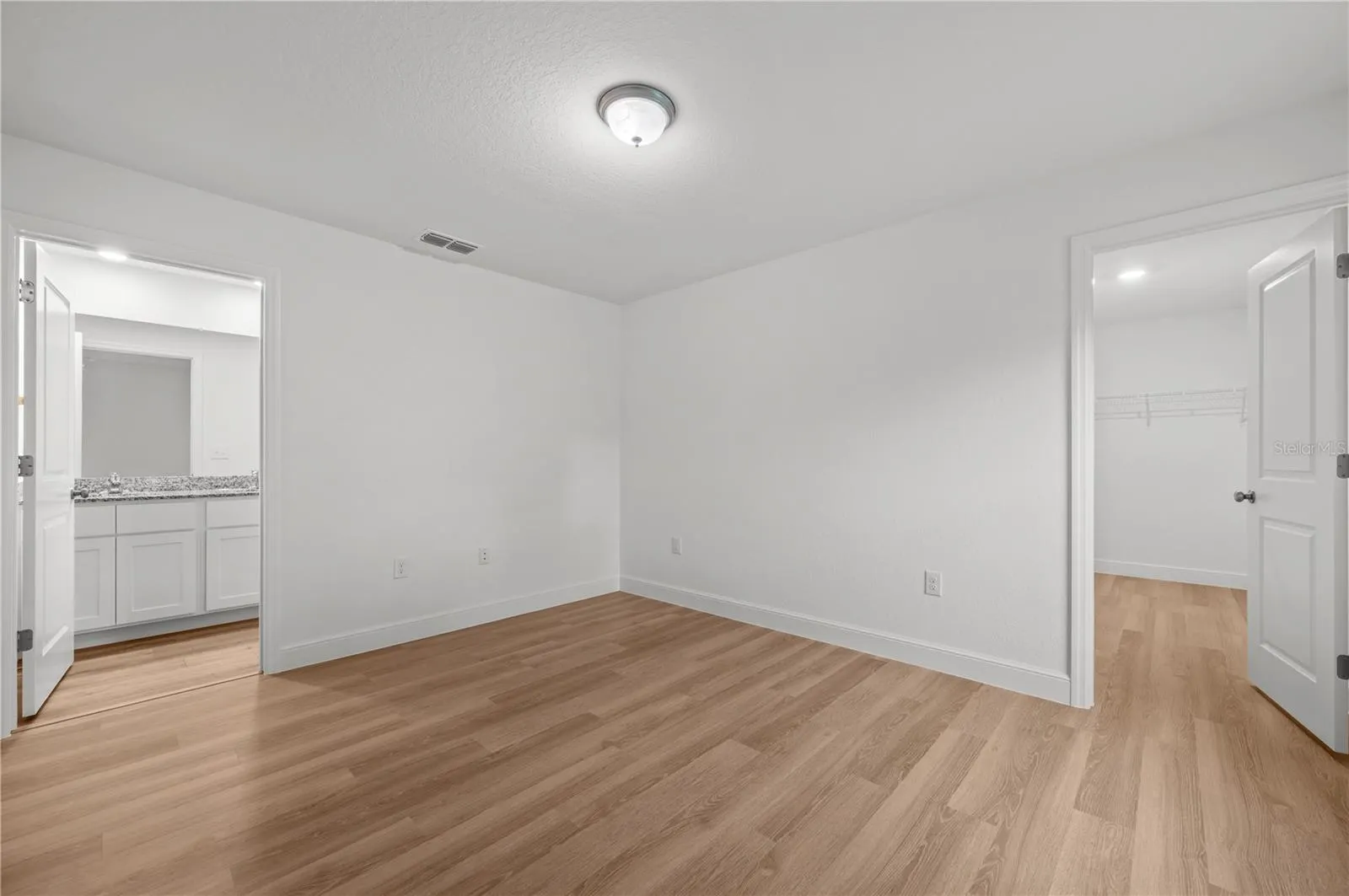 13084 PARHAM AVE